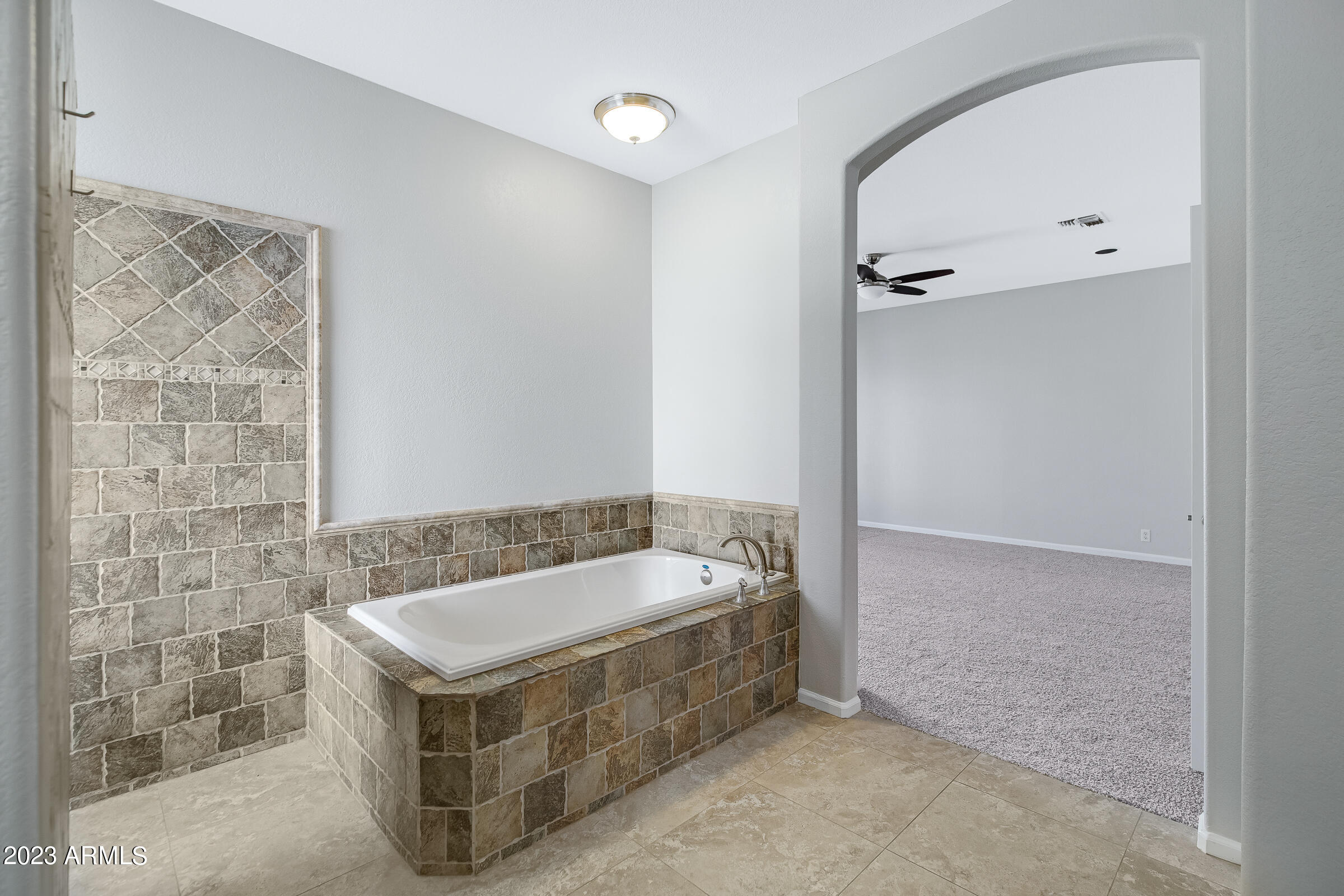 3016 W IRONWOOD Circle