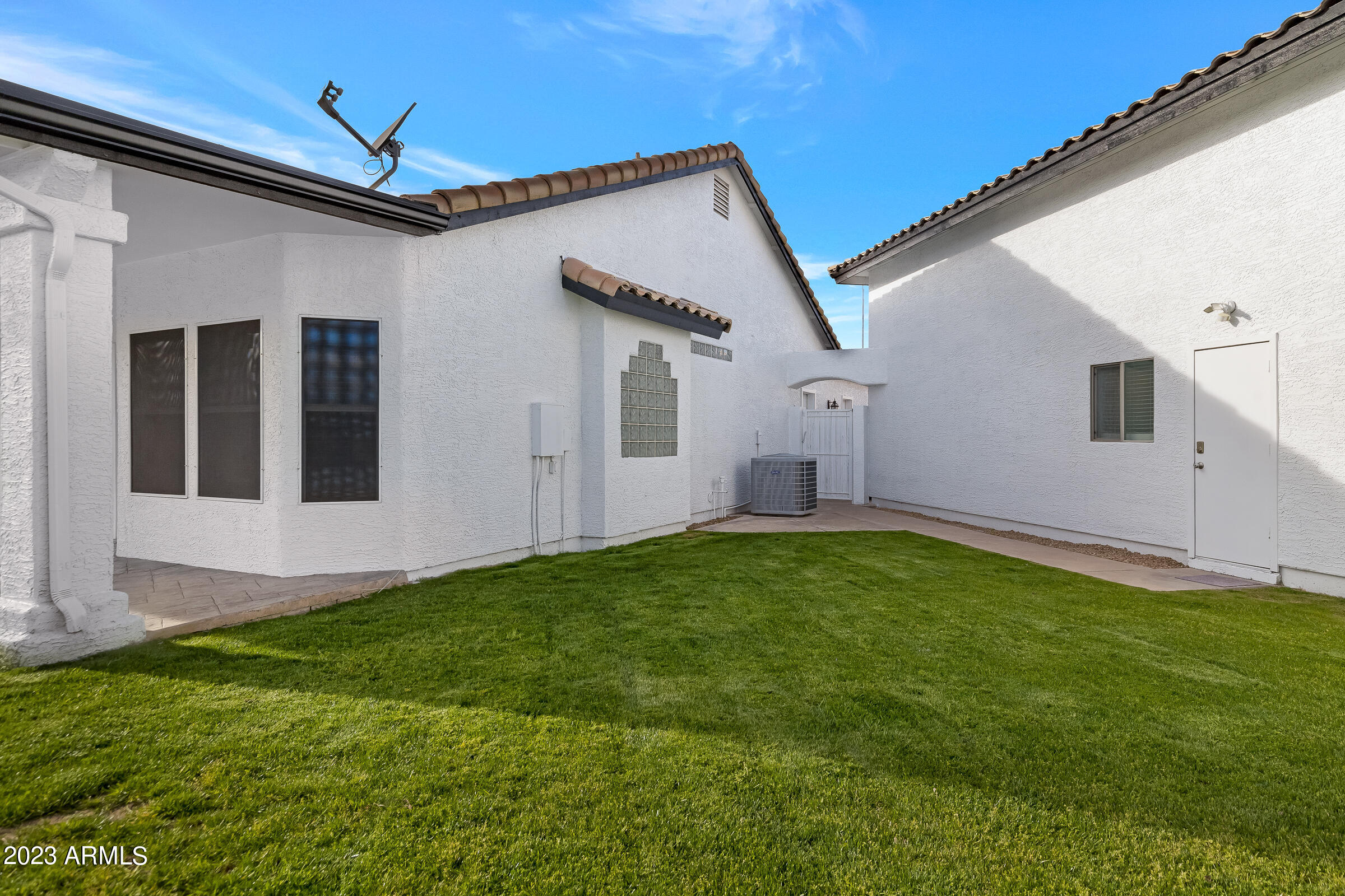3016 W IRONWOOD Circle