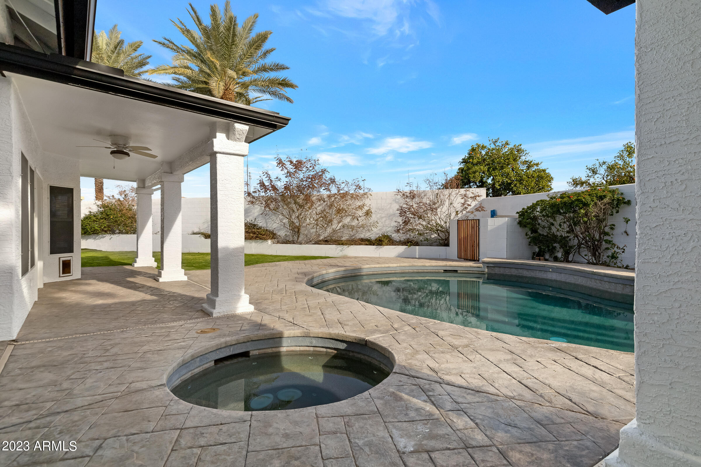 3016 W IRONWOOD Circle