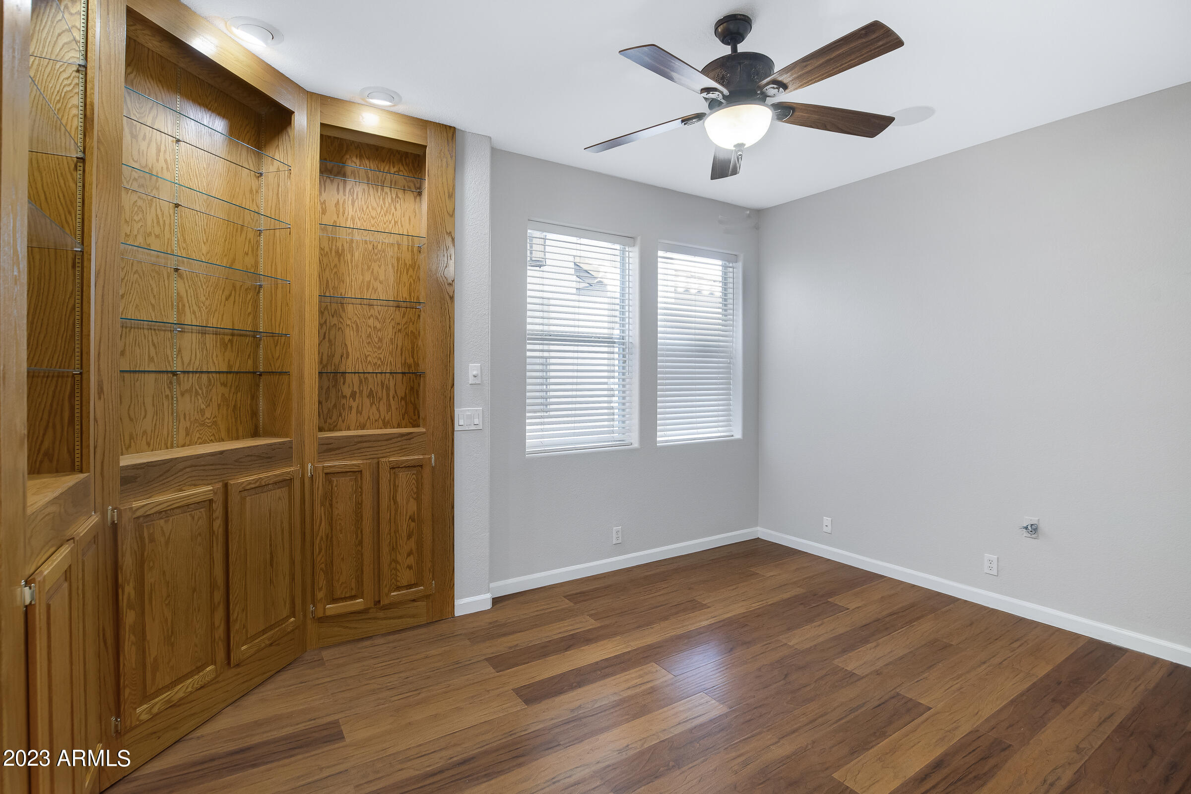 3016 W IRONWOOD Circle
