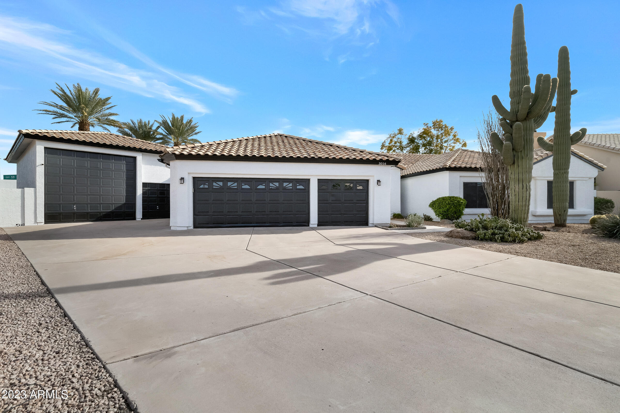 3016 W IRONWOOD Circle