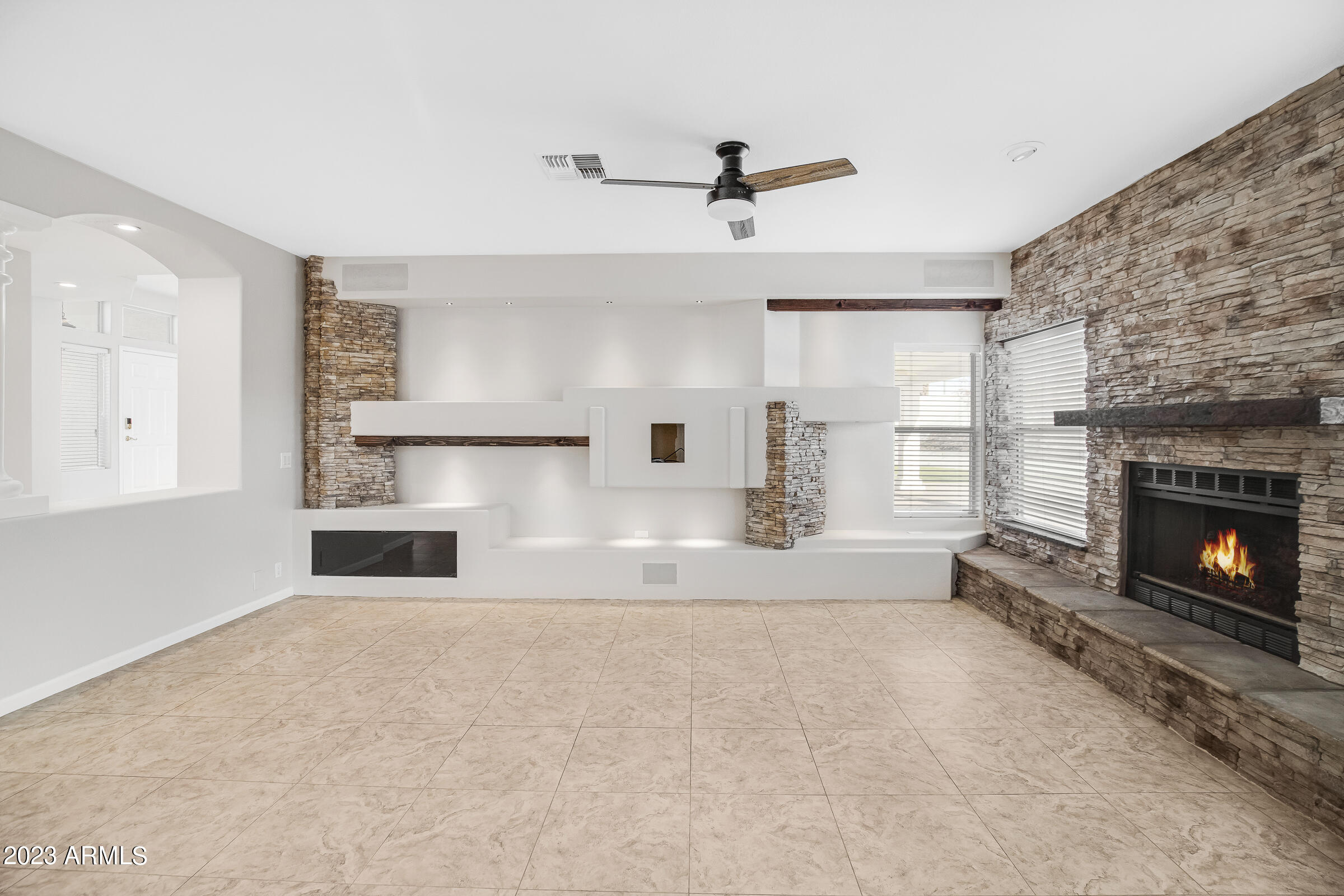3016 W IRONWOOD Circle