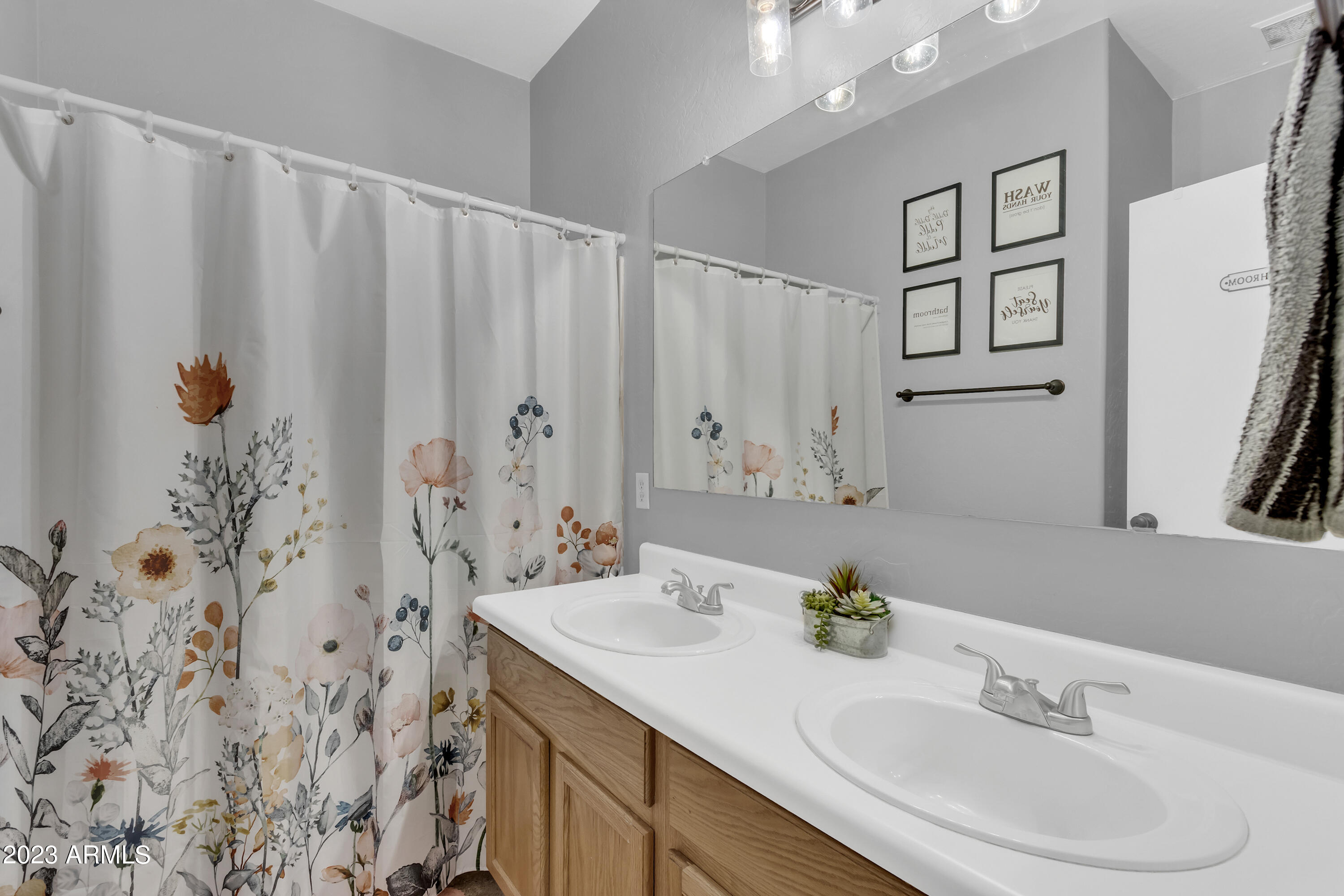 1938 E LIPIZZAN Drive