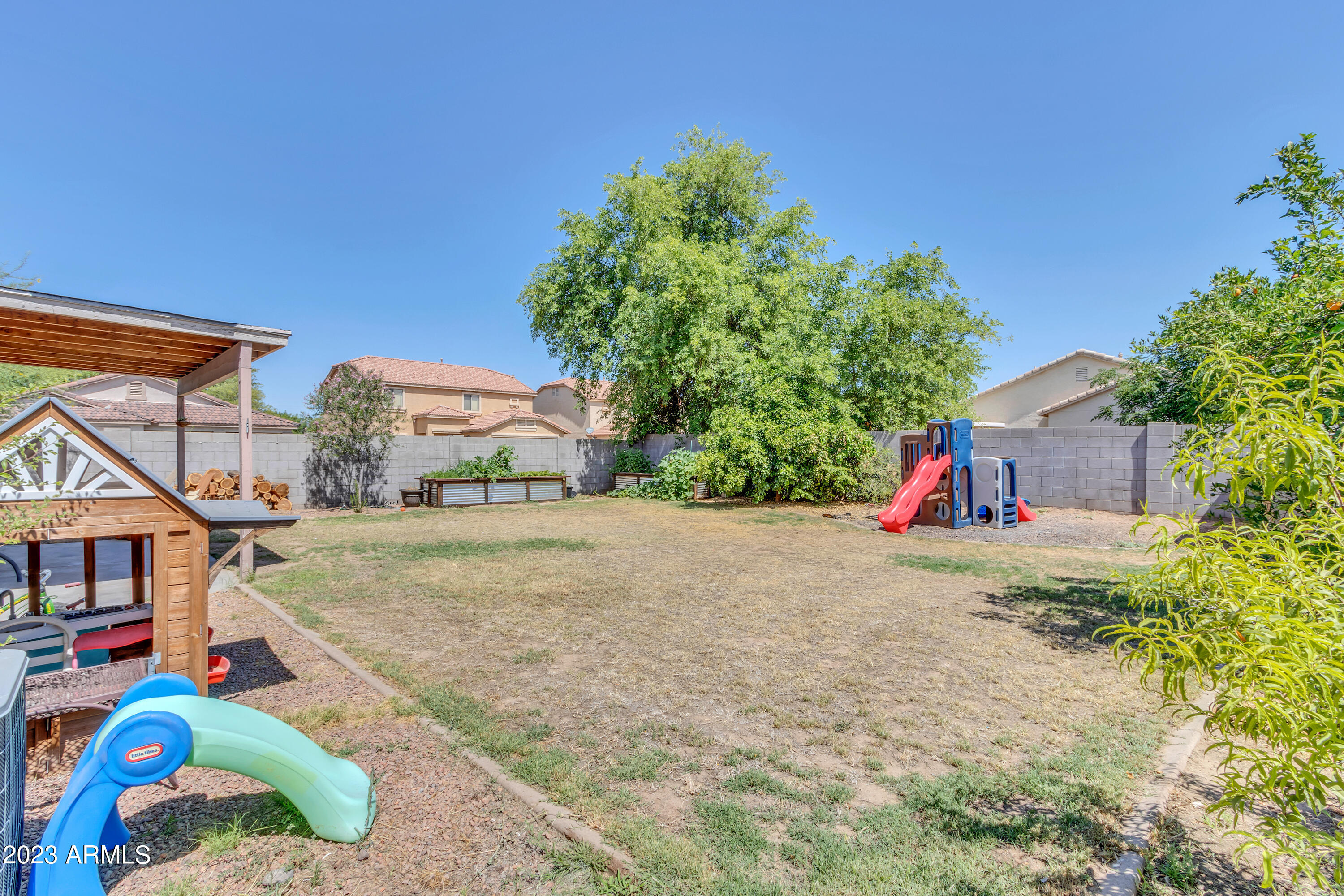 1938 E LIPIZZAN Drive