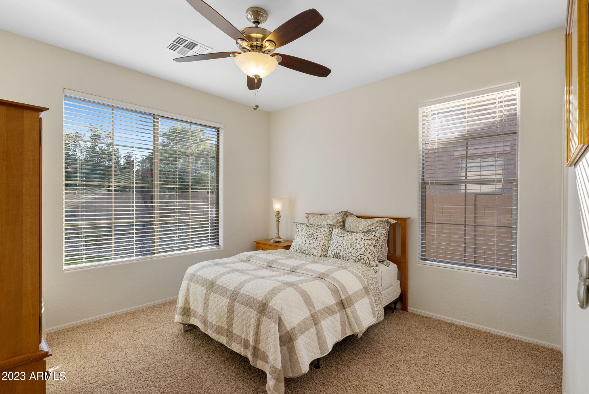 3015 E SPORTS Court