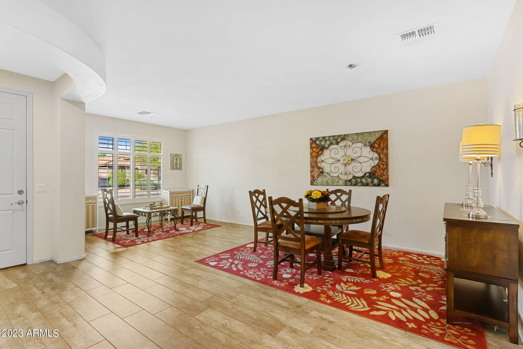 3015 E SPORTS Court