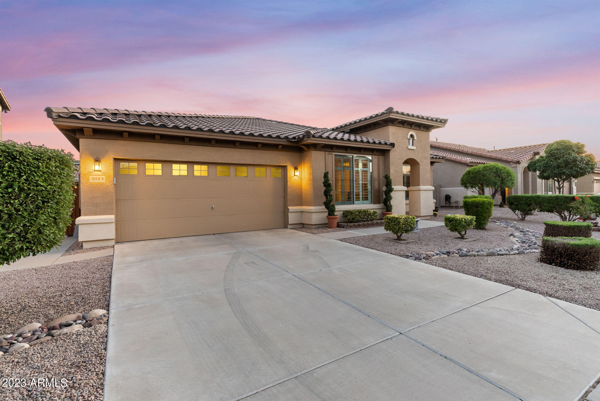 3015 E SPORTS Court