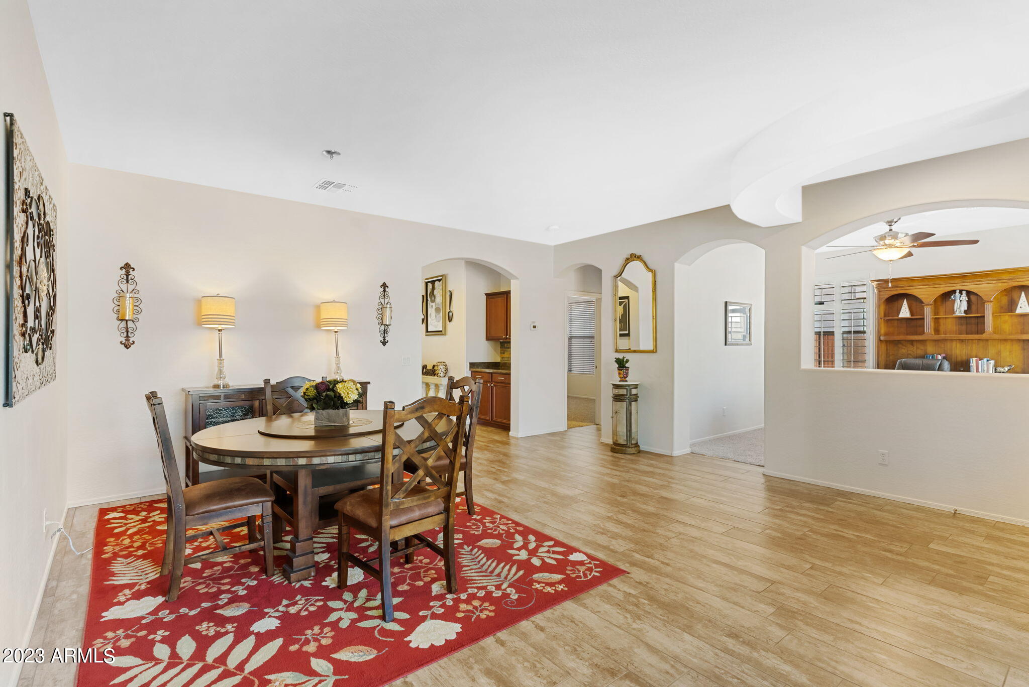 3015 E SPORTS Court