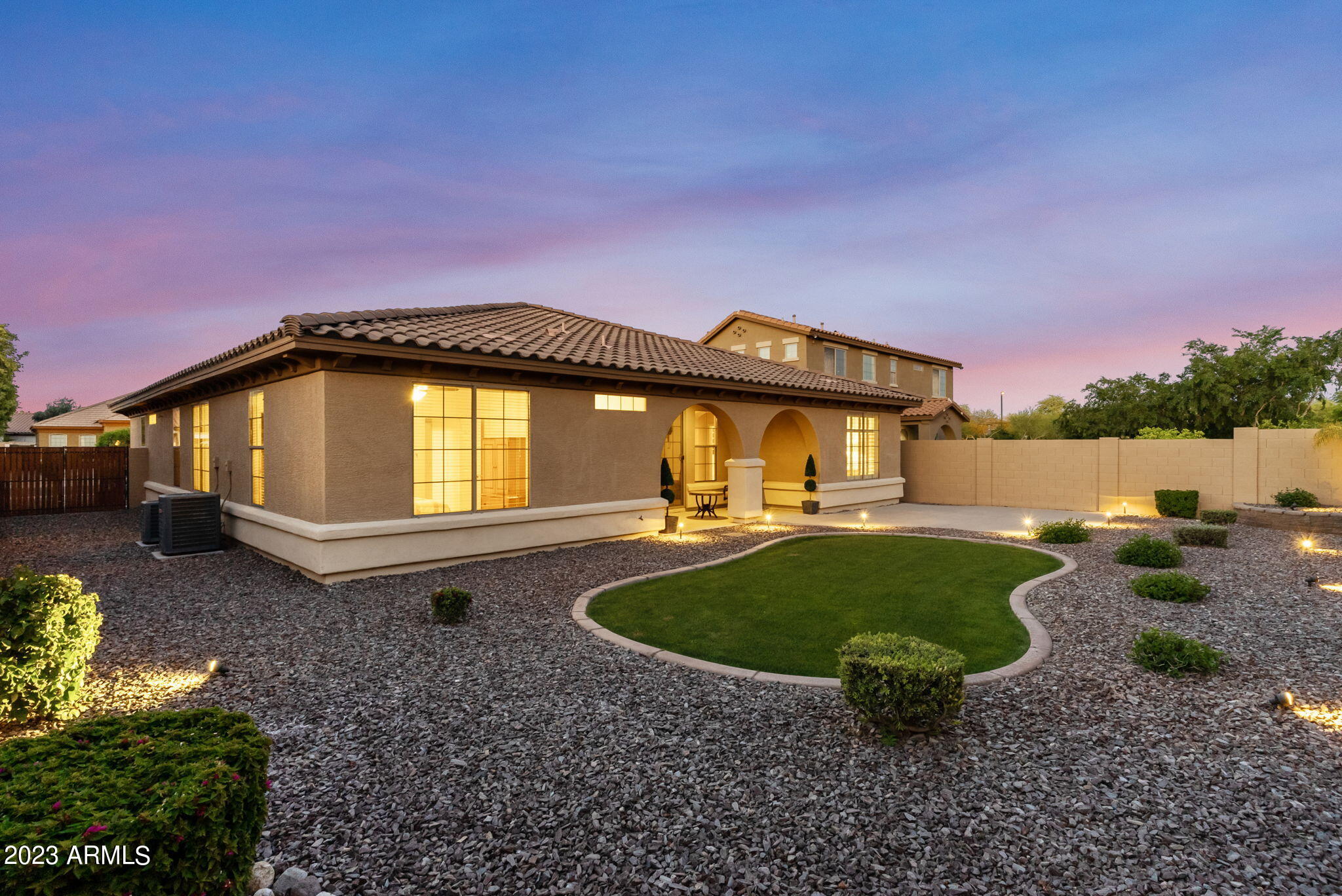 3015 E SPORTS Court