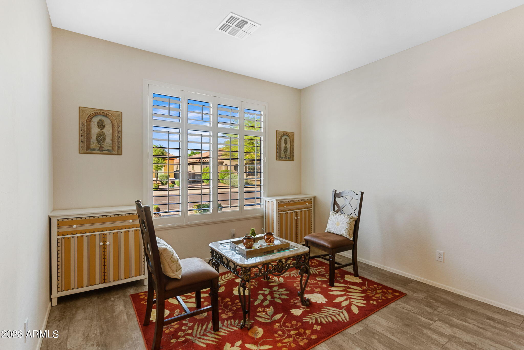 3015 E SPORTS Court
