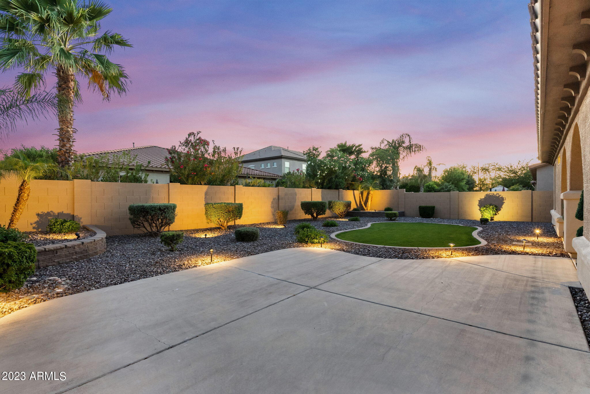 3015 E SPORTS Court