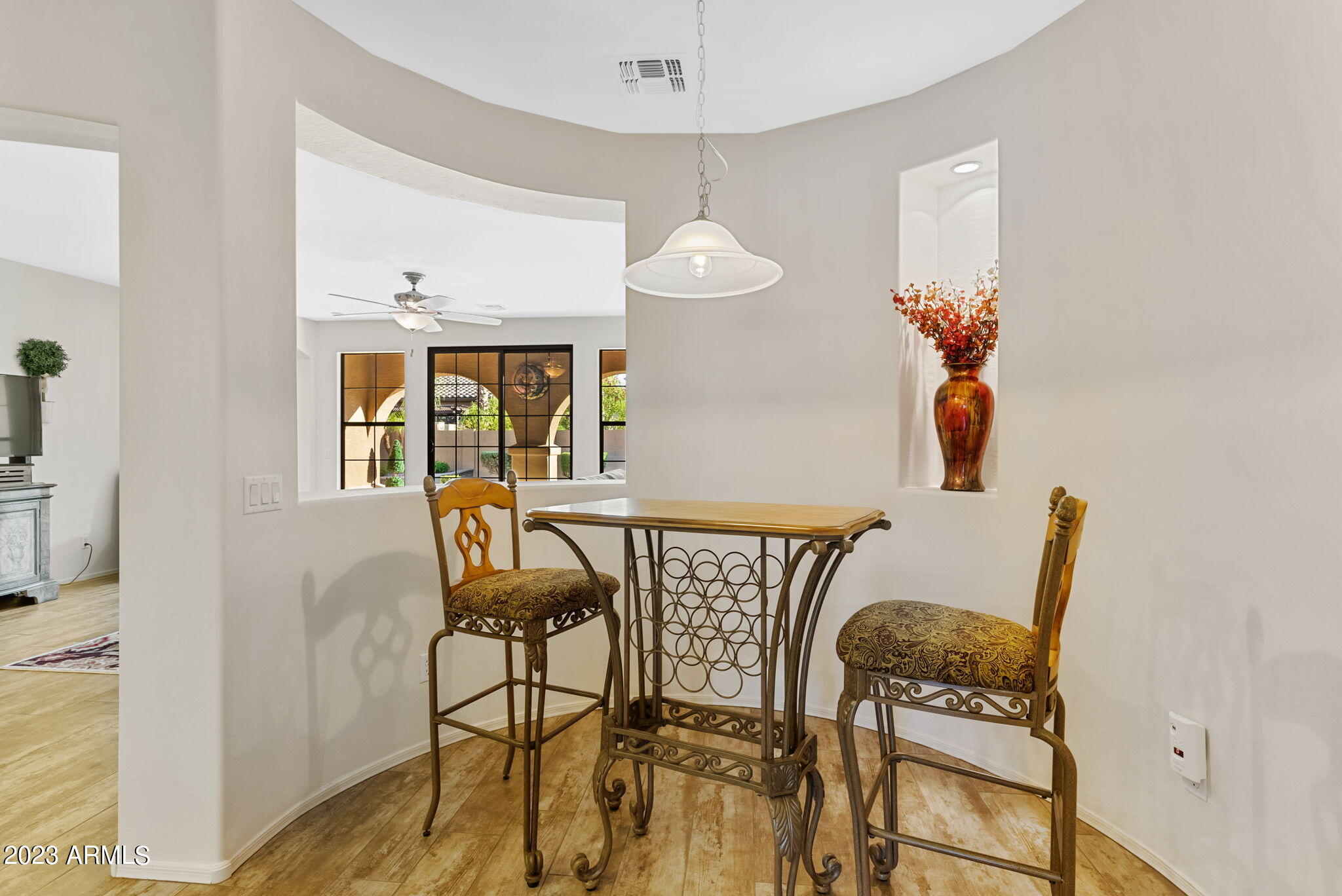 3015 E SPORTS Court
