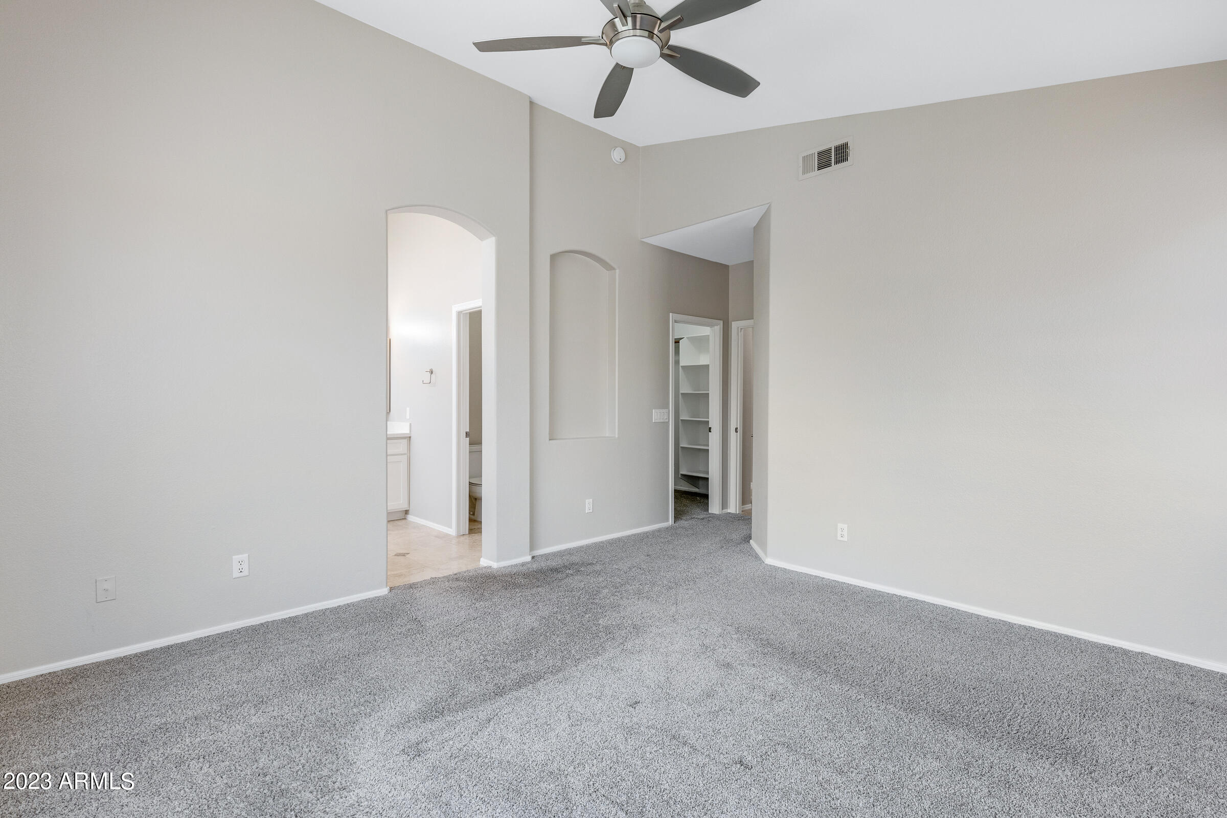 1339 W ENFIELD Way