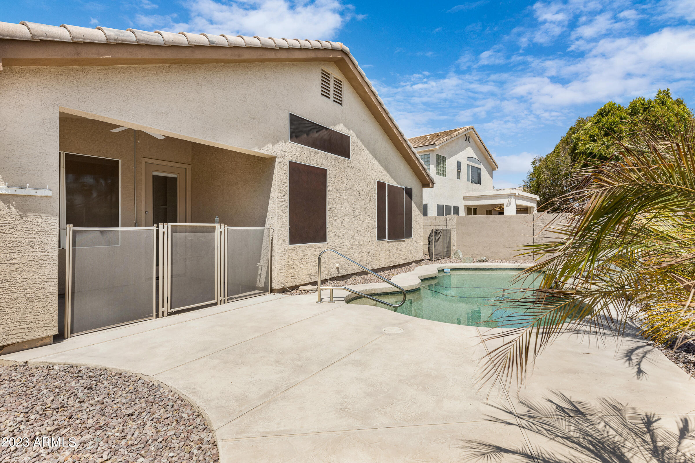 1339 W ENFIELD Way