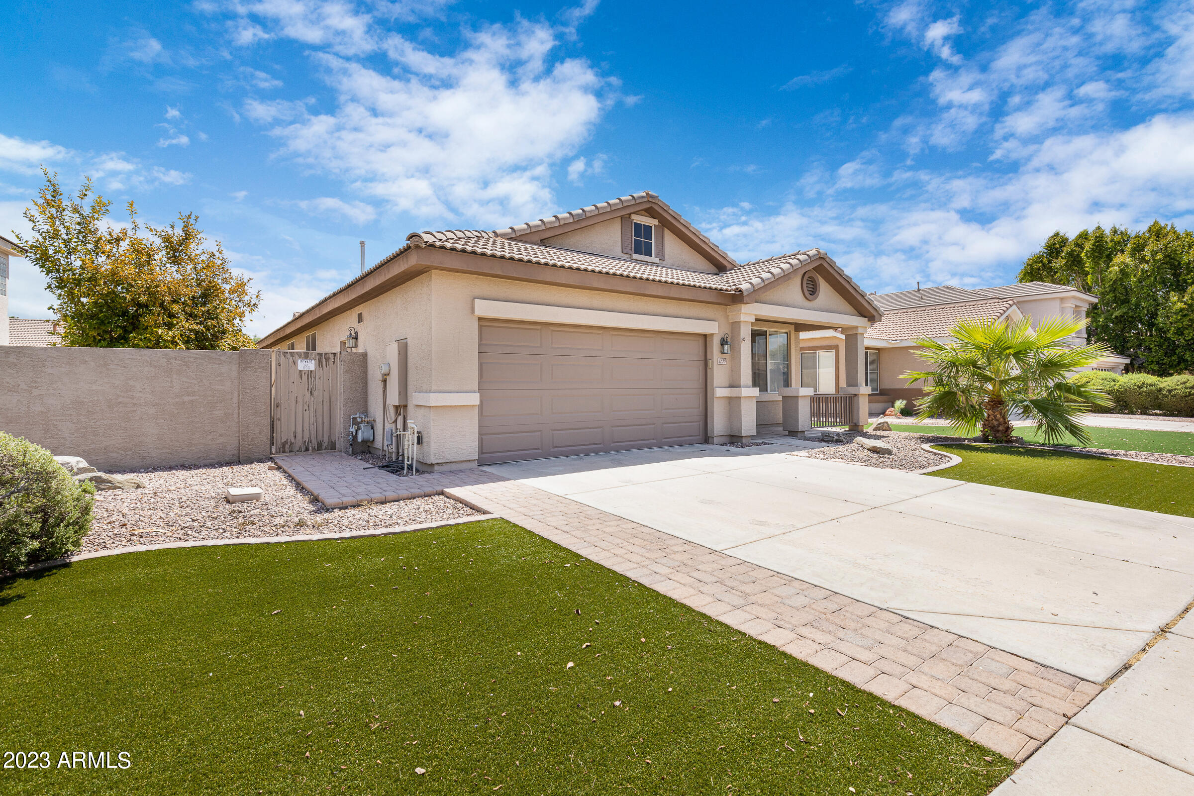 1339 W ENFIELD Way