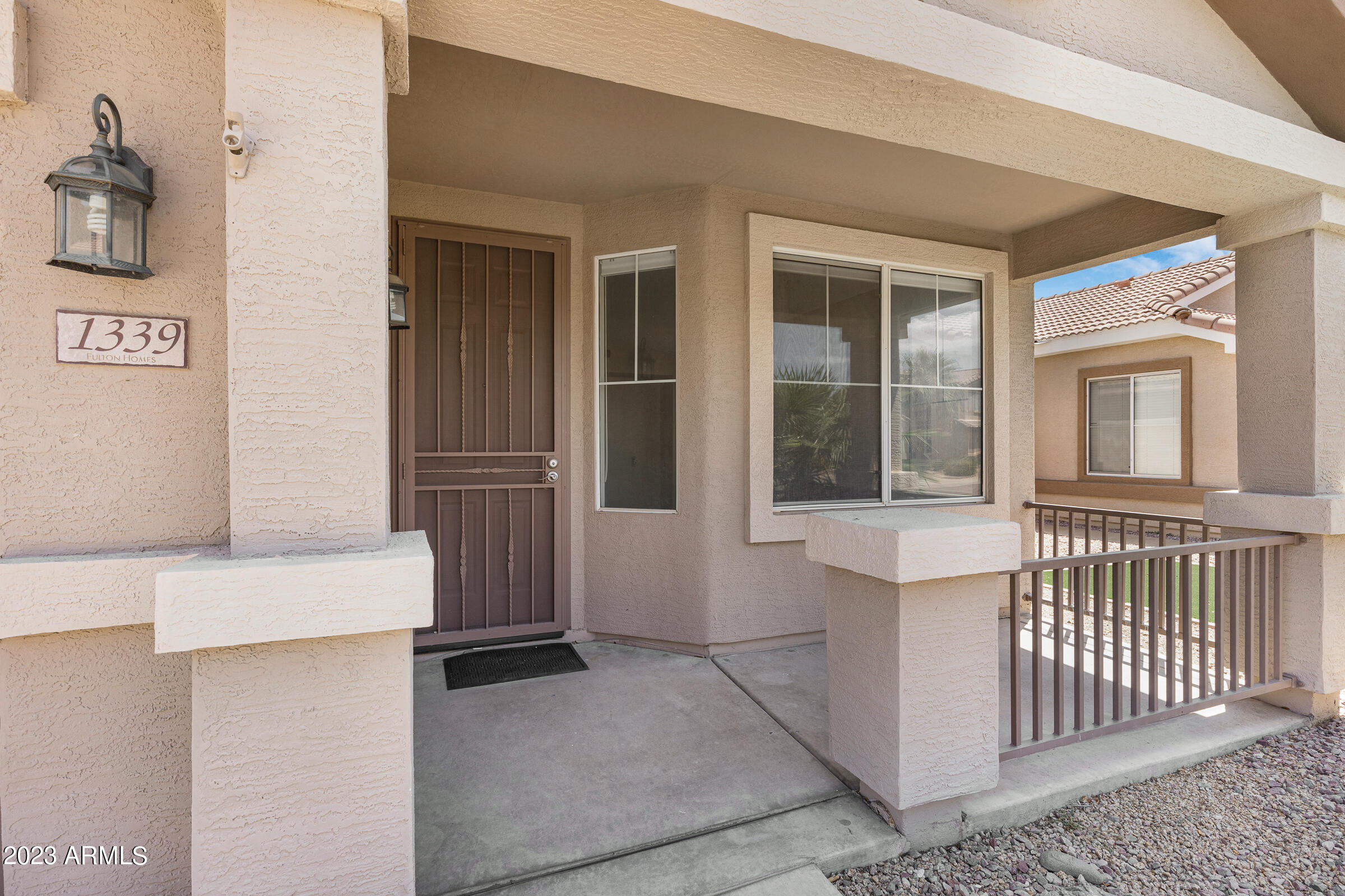 1339 W ENFIELD Way
