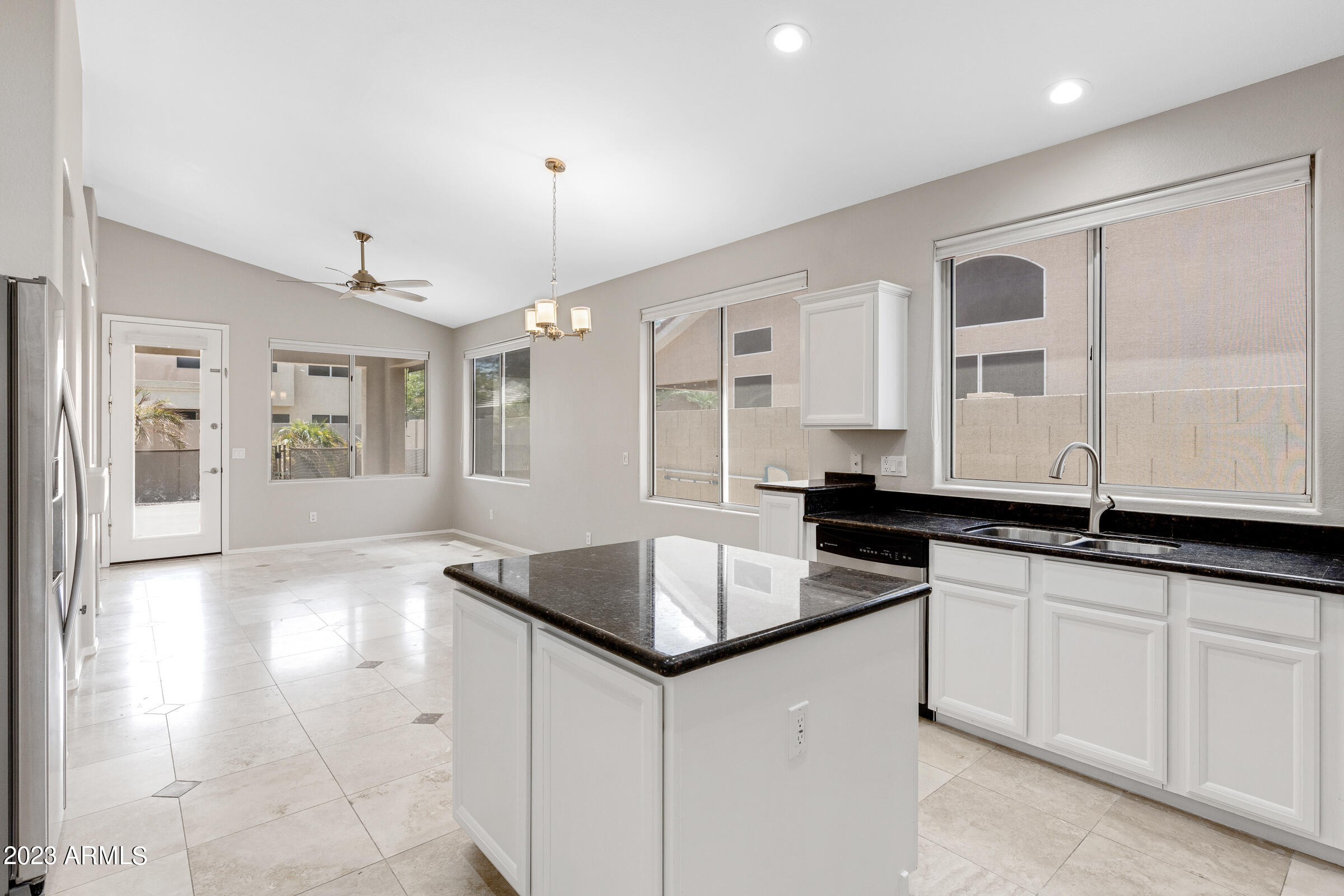 1339 W ENFIELD Way