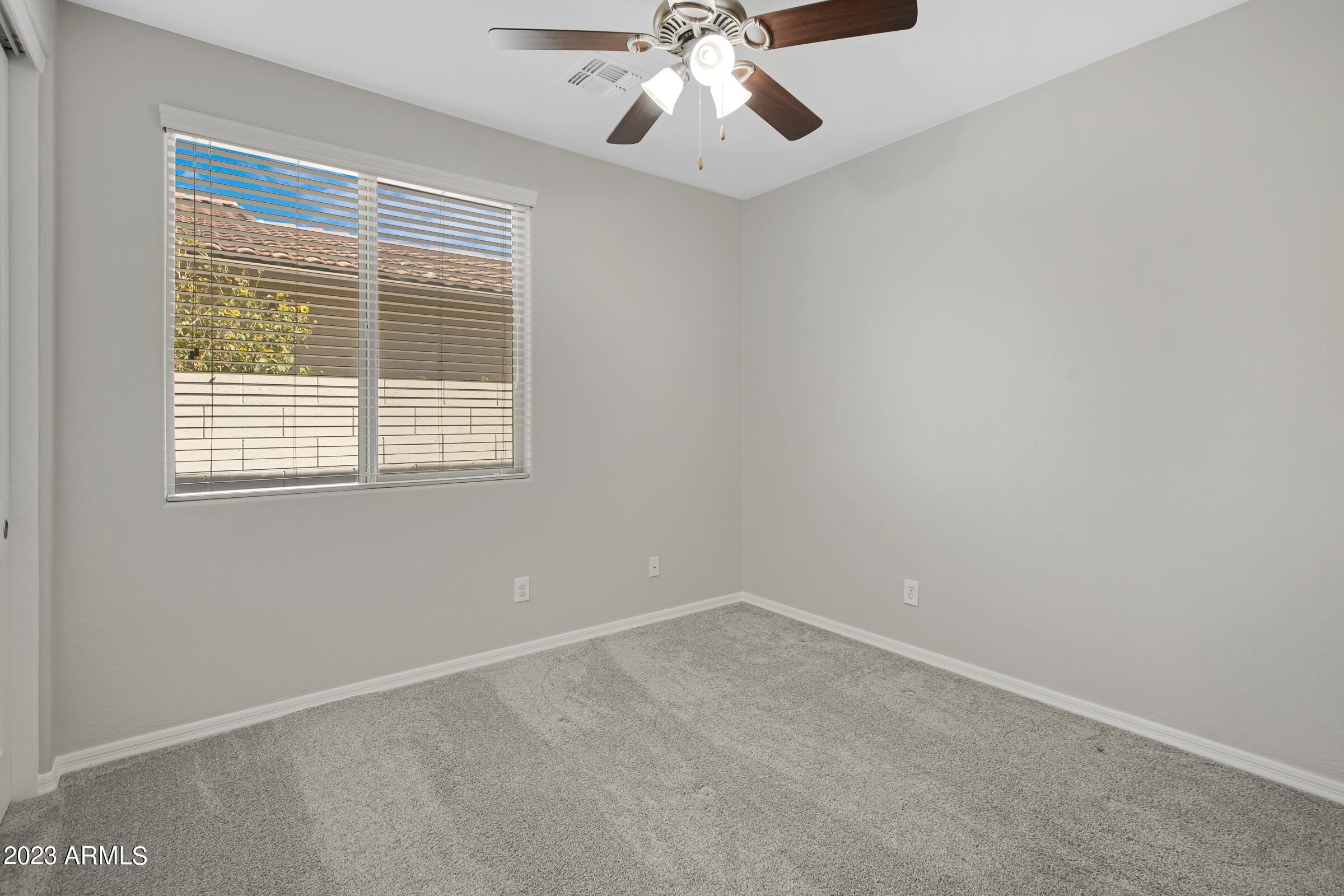 2524 E ELEANA Lane