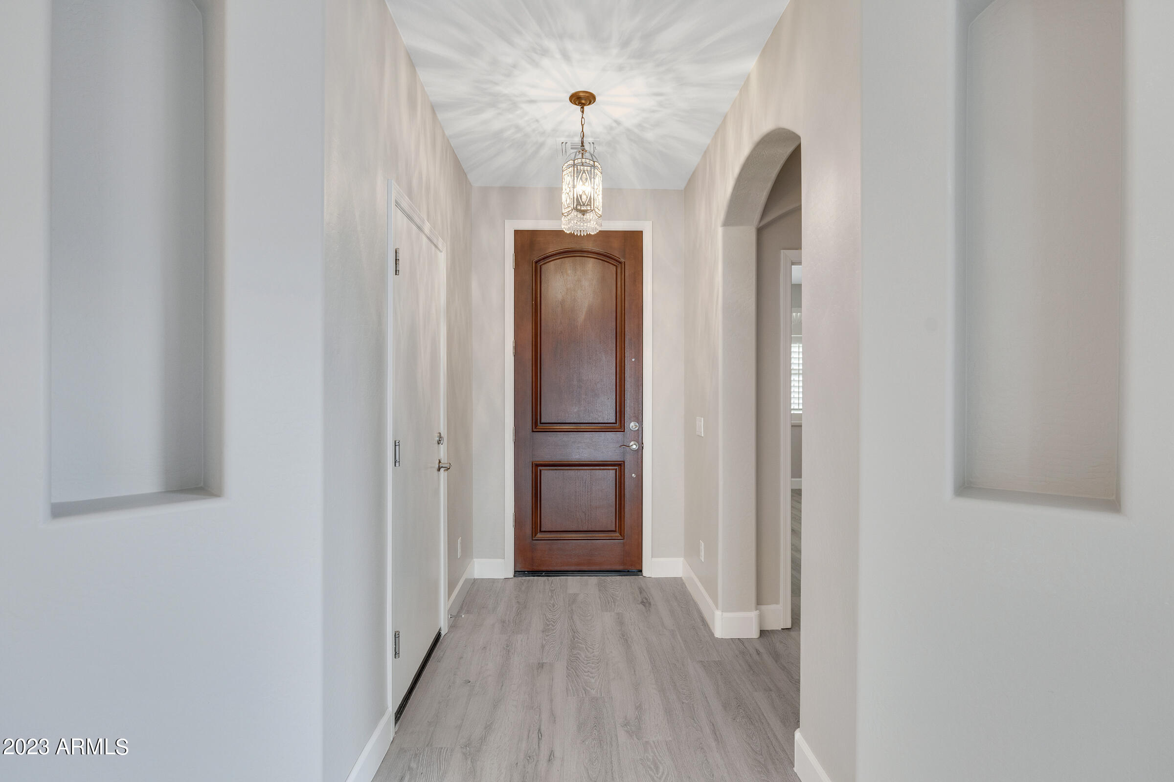 1469 S BUCKAROO Trail