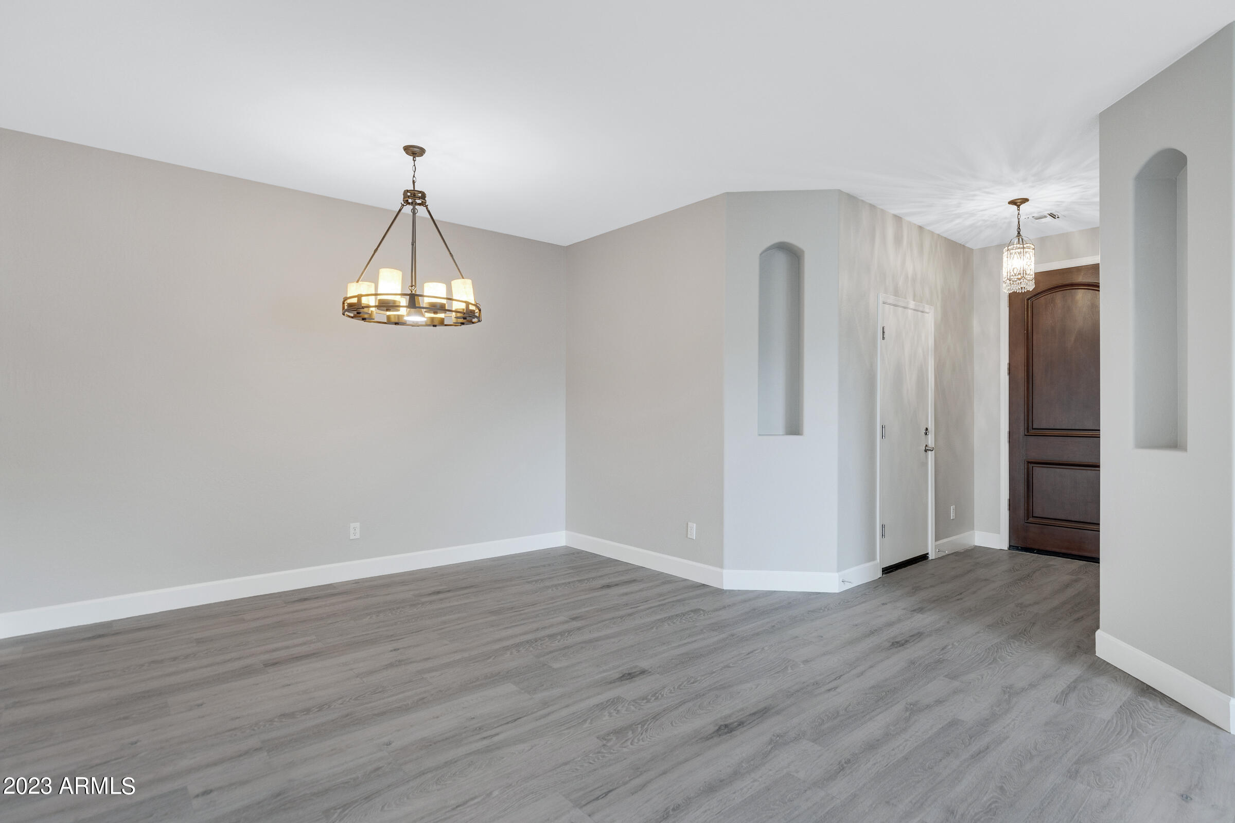 1469 S BUCKAROO Trail