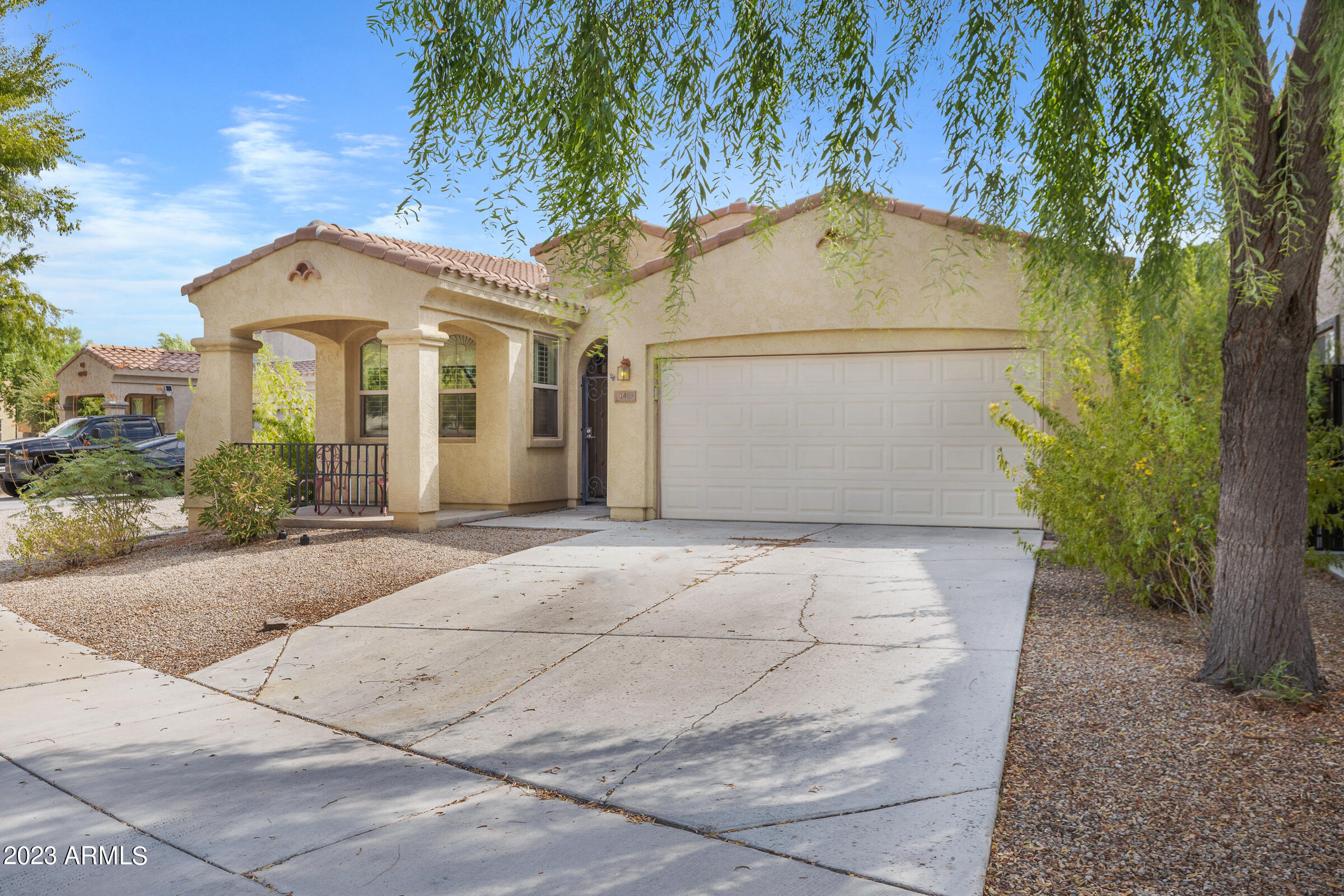 1469 S BUCKAROO Trail