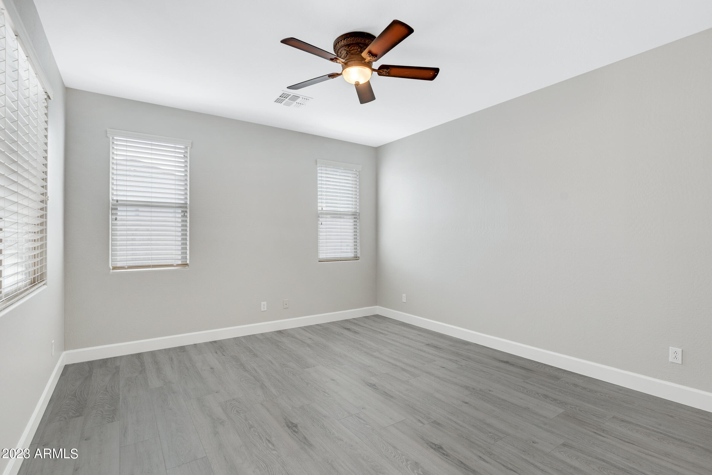 1469 S BUCKAROO Trail