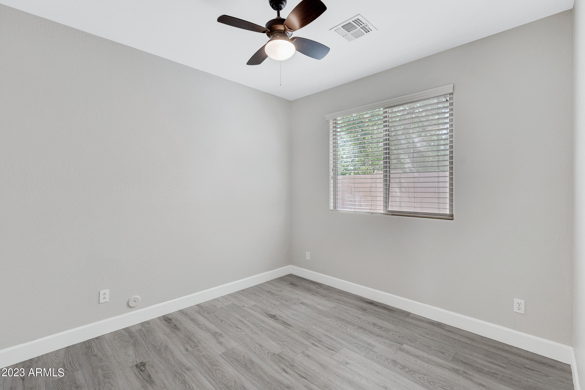 1469 S BUCKAROO Trail