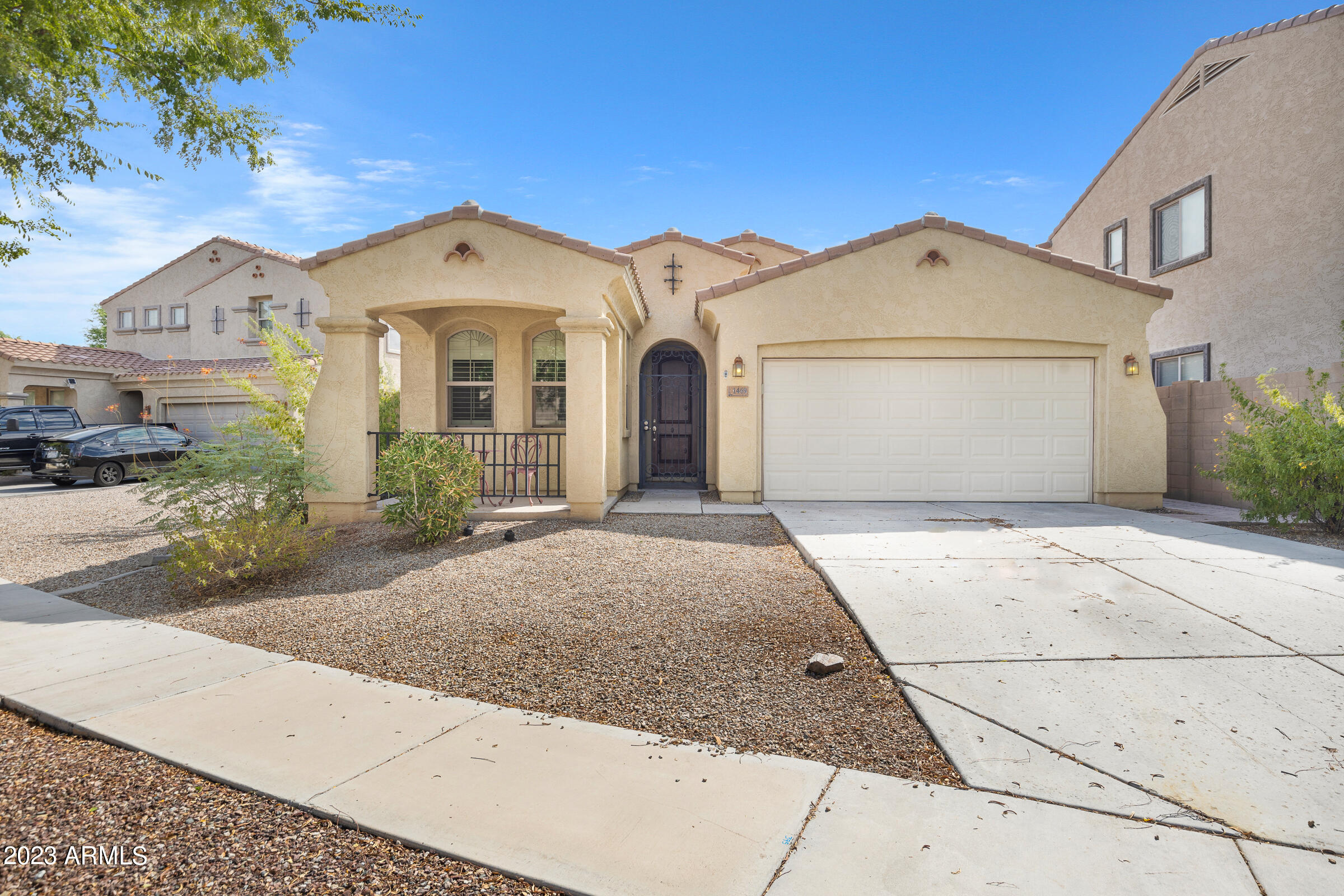 1469 S BUCKAROO Trail