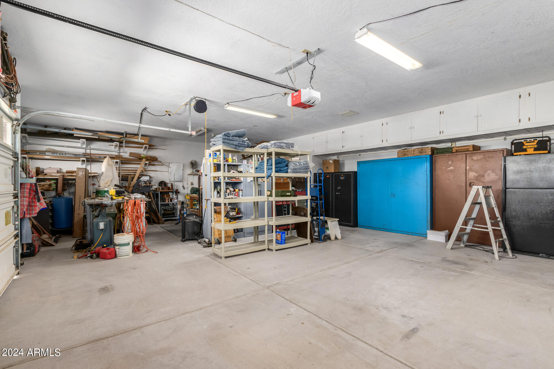 2675 N AL SIEBER Road