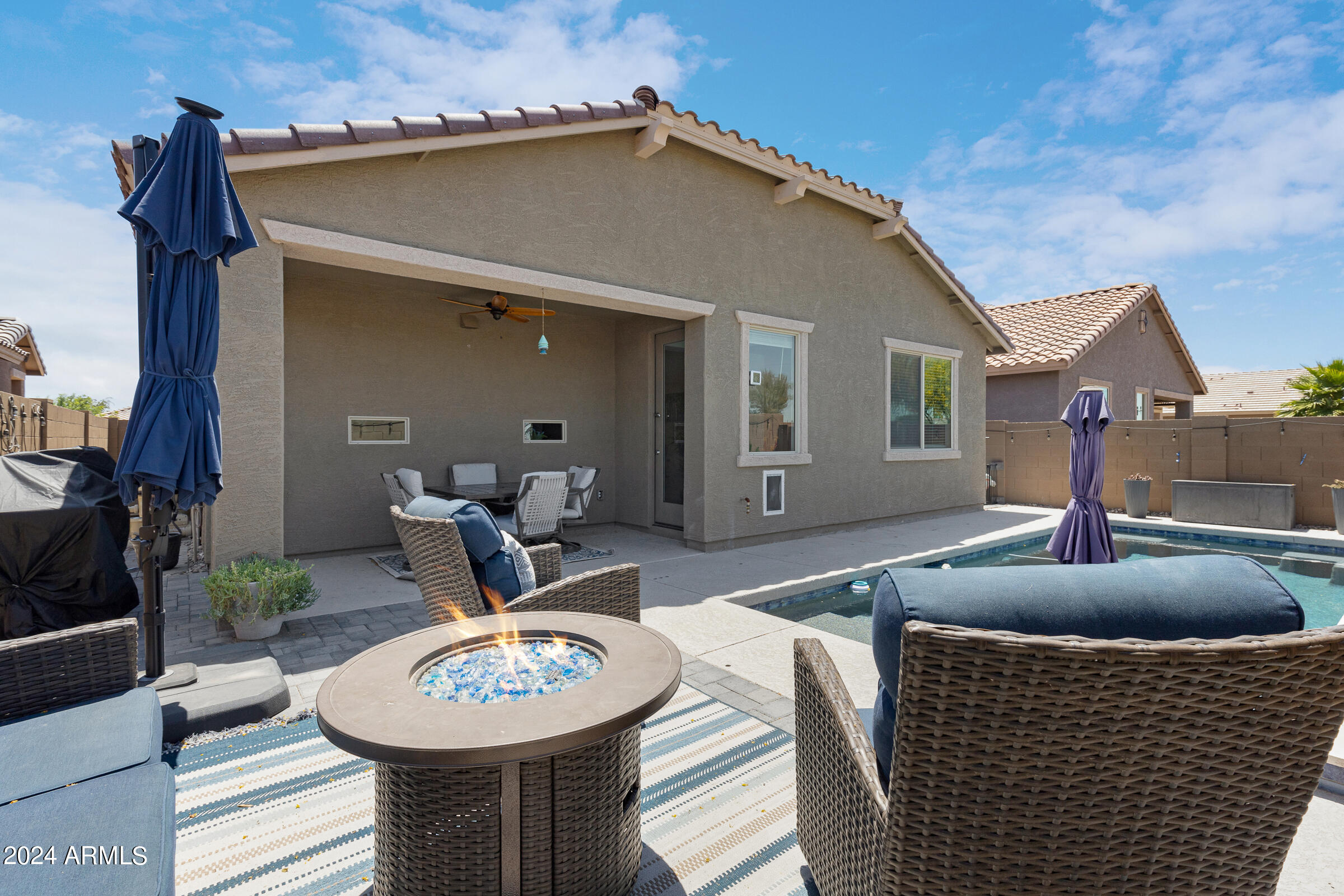 426 W PINNACLE RIDGE Drive
