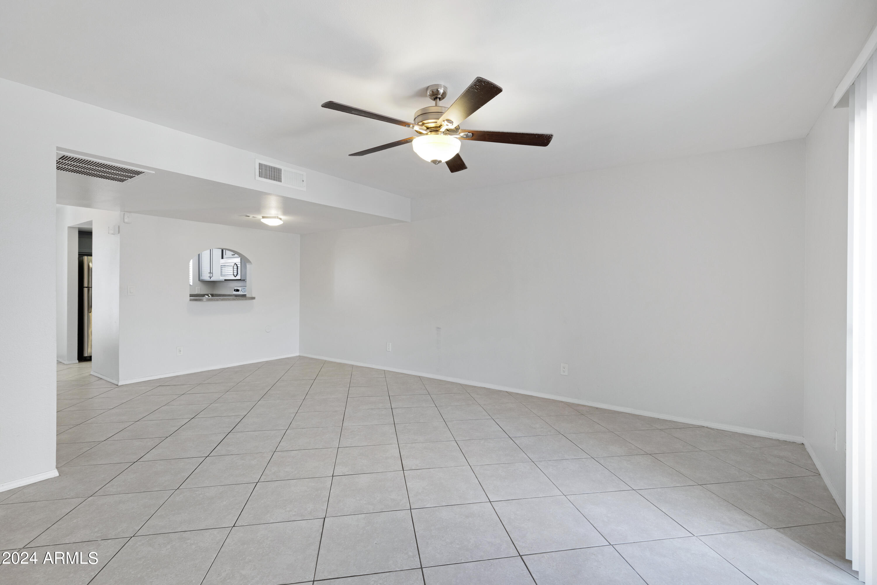 818 W 14TH Street