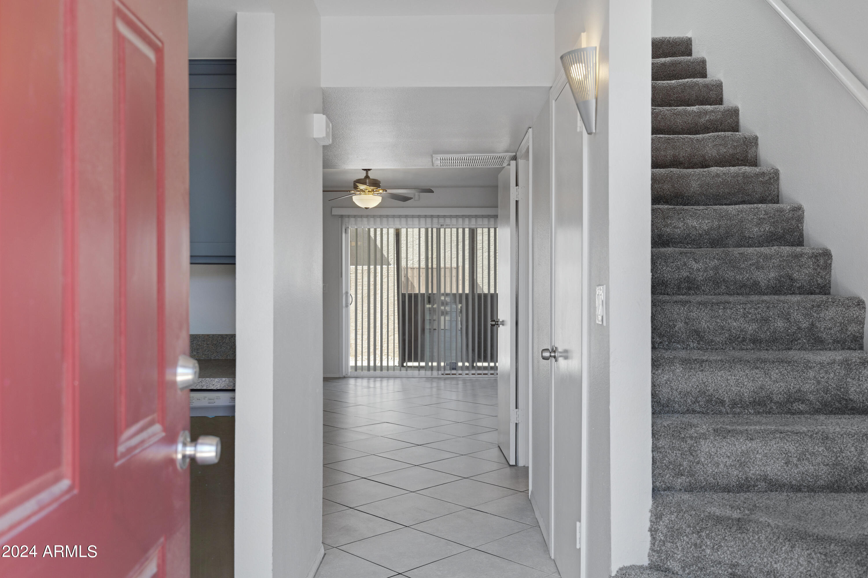 818 W 14TH Street