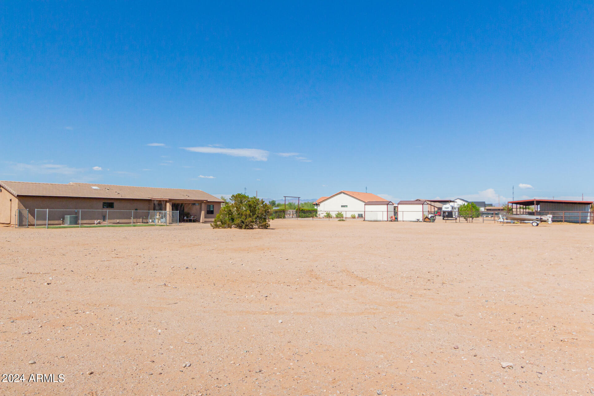 6065 E RED BIRD Lane