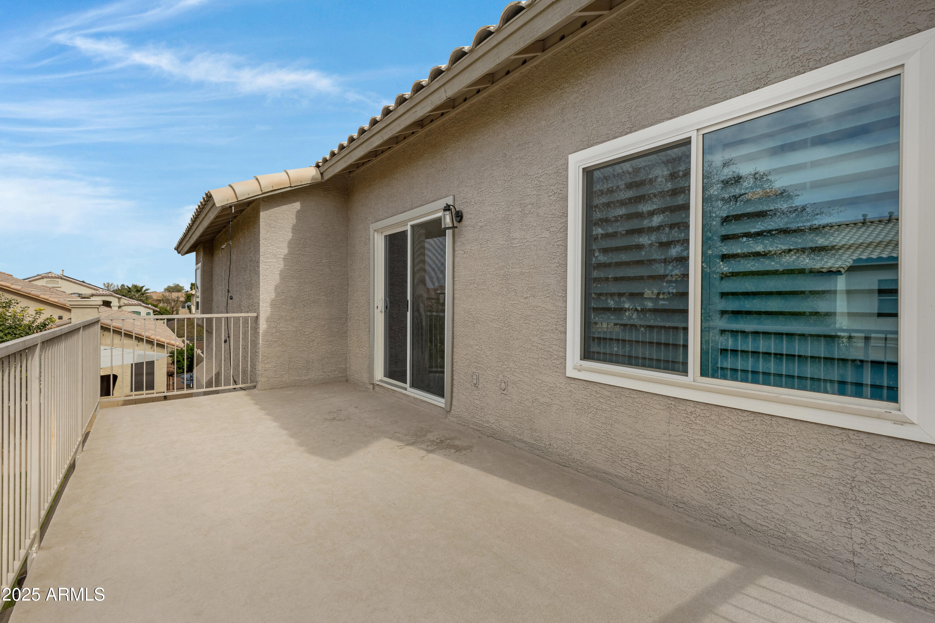 223 S DAISY Lane
