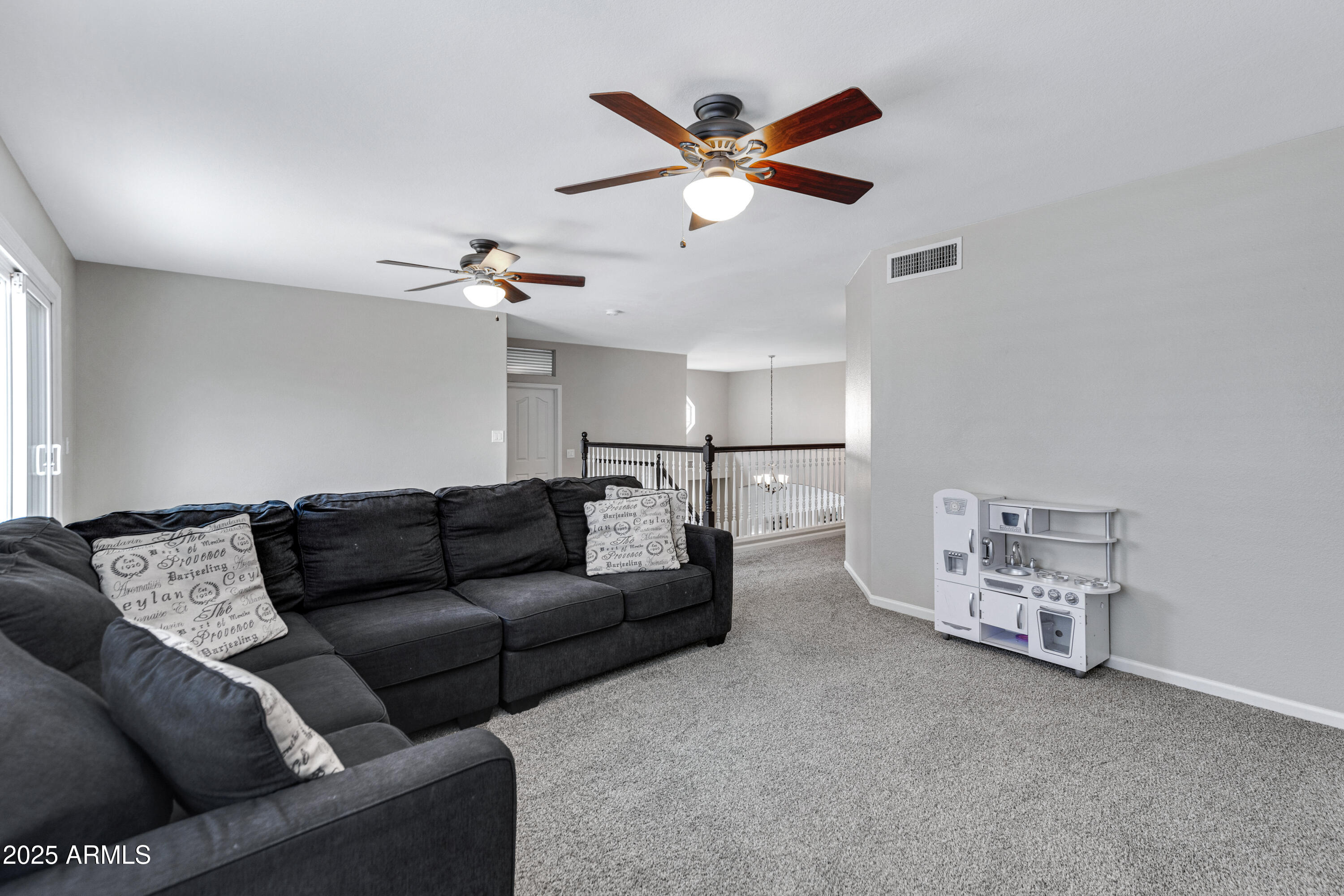 223 S DAISY Lane