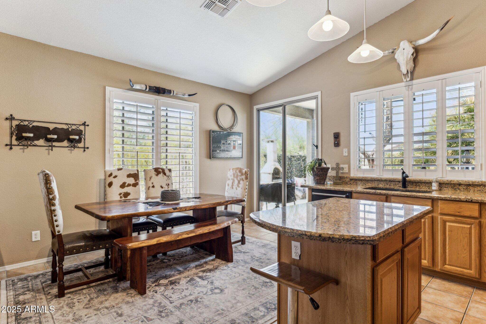 4308 E SMOKEHOUSE Trail