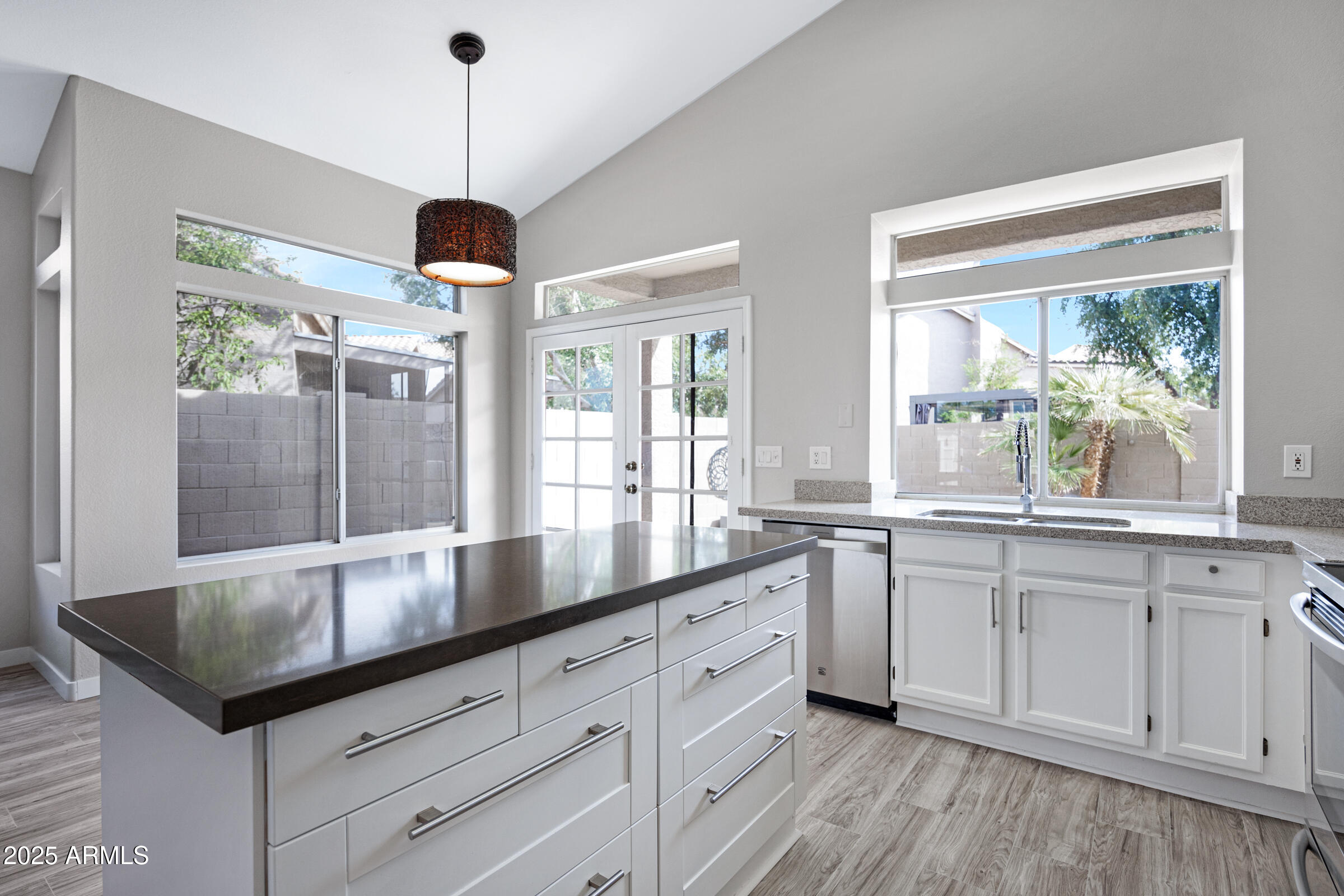 115 W EL FREDA Road