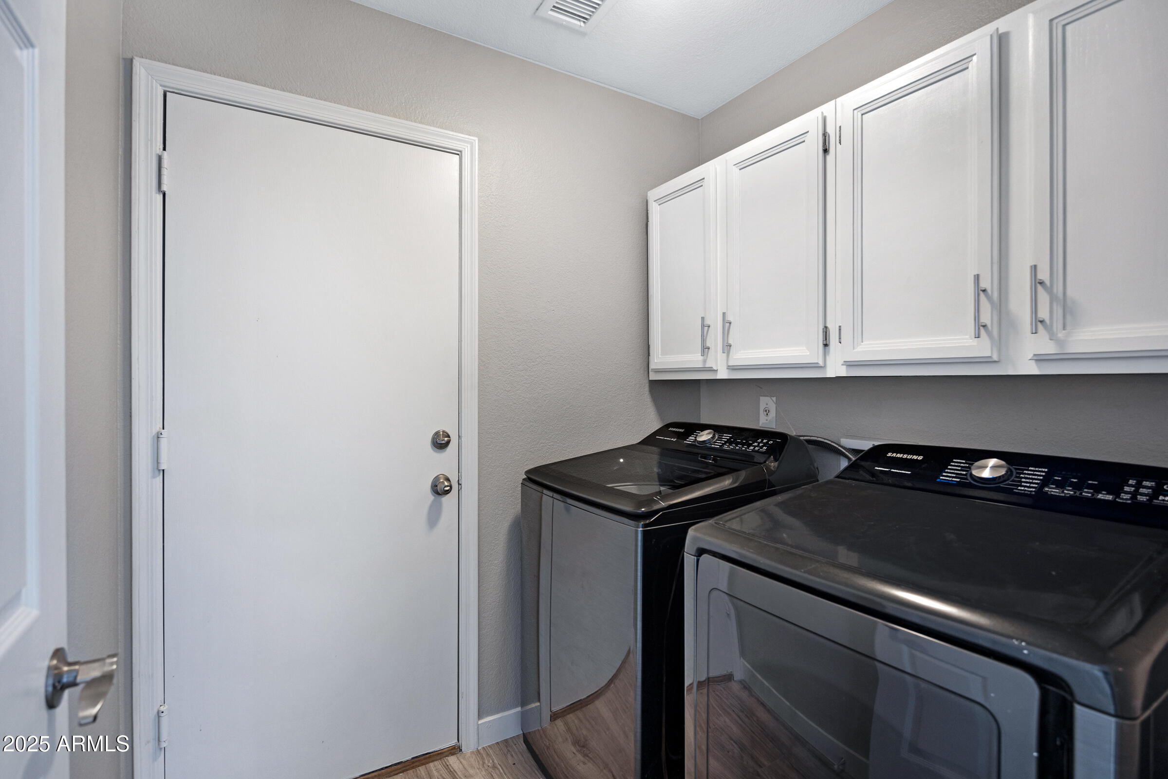 115 W EL FREDA Road