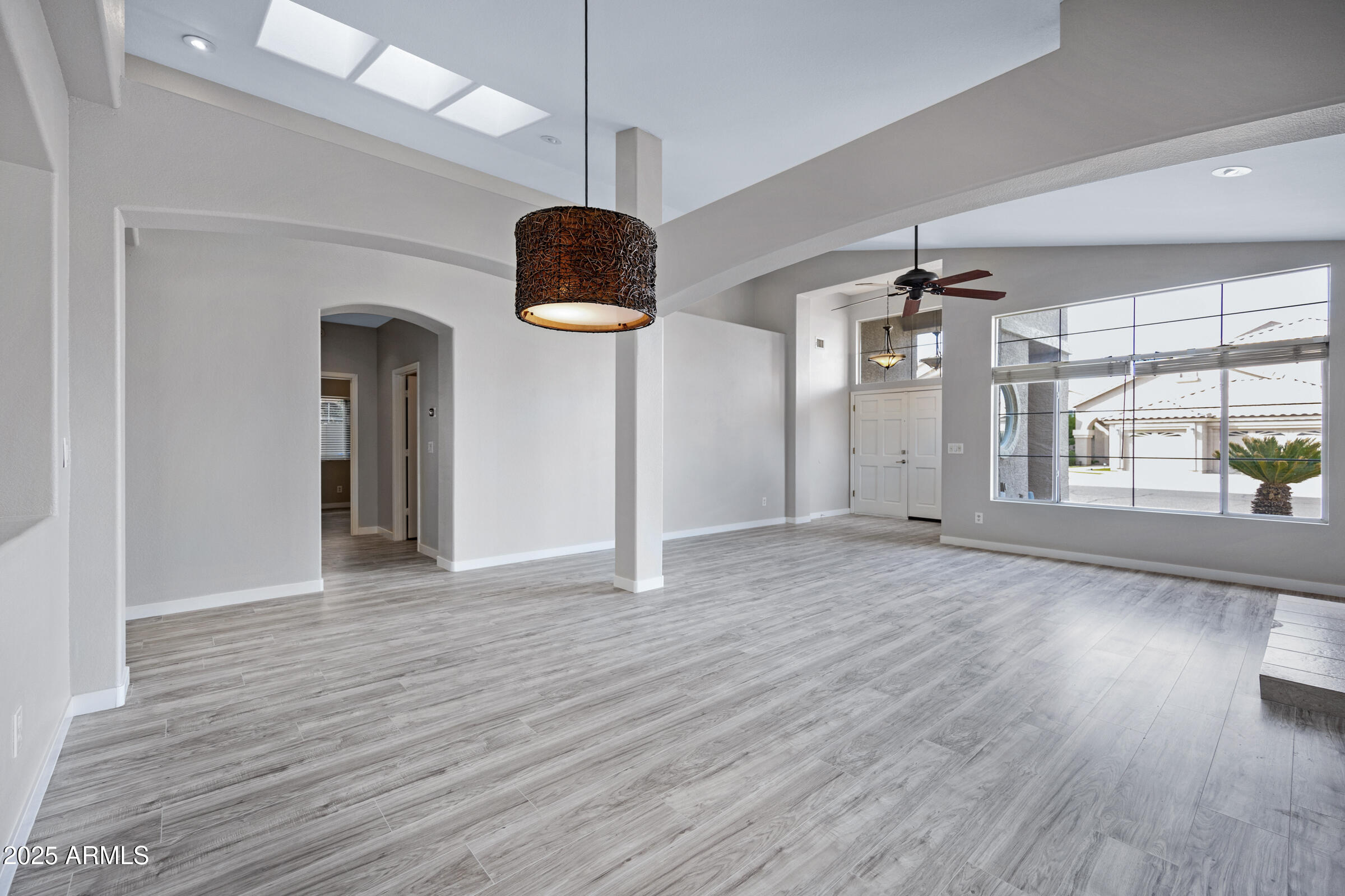 115 W EL FREDA Road