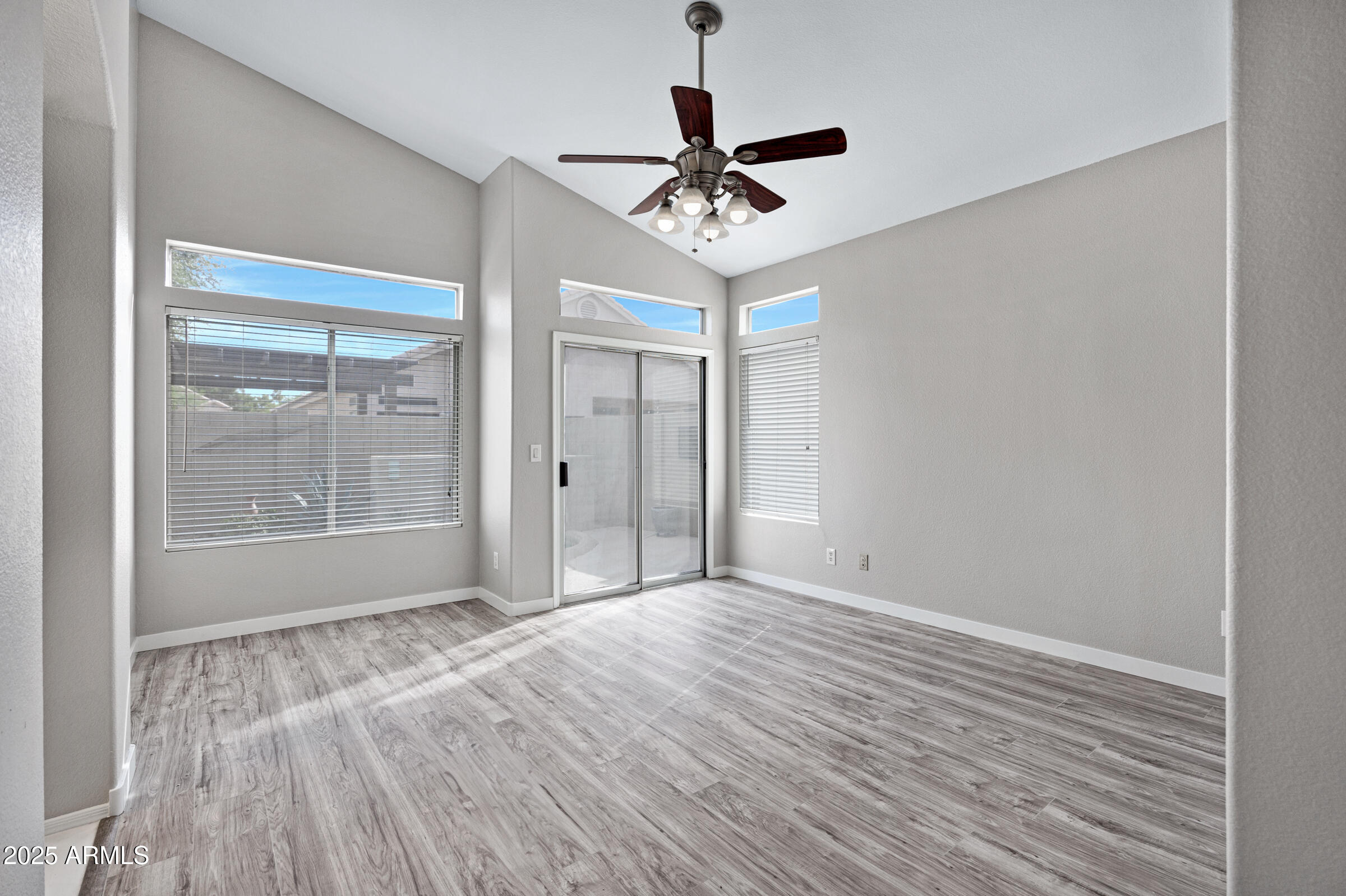 115 W EL FREDA Road