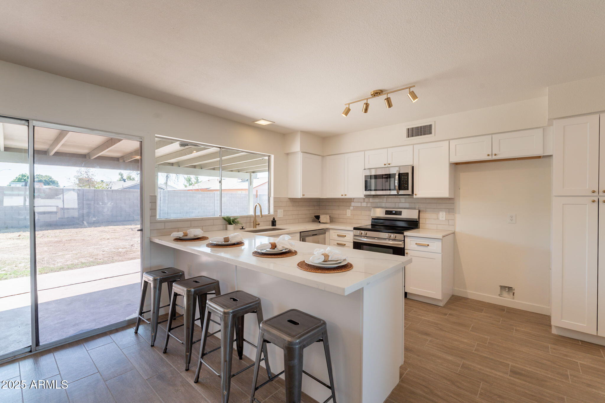 3118 S LOS ALTOS Drive