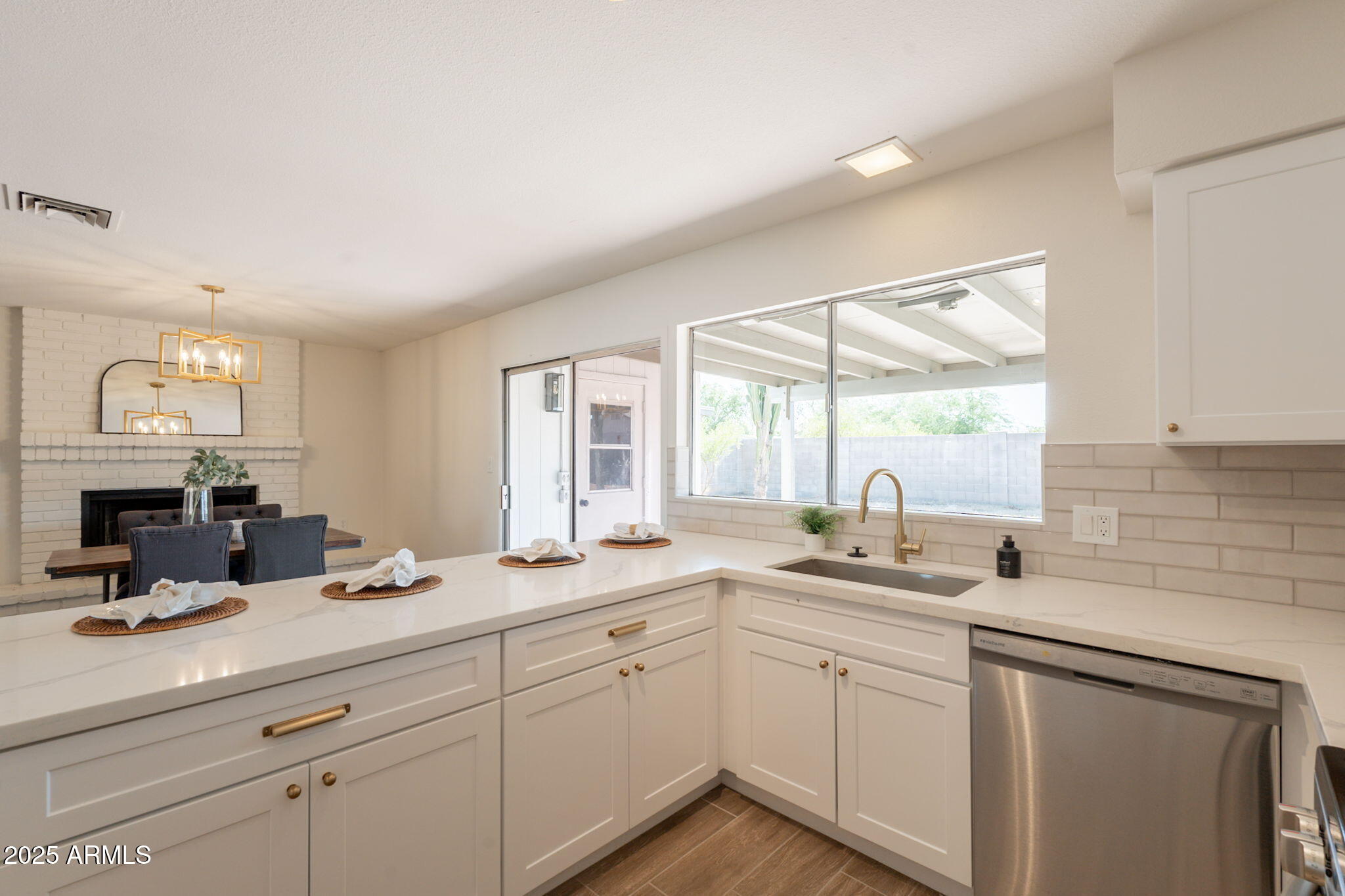 3118 S LOS ALTOS Drive