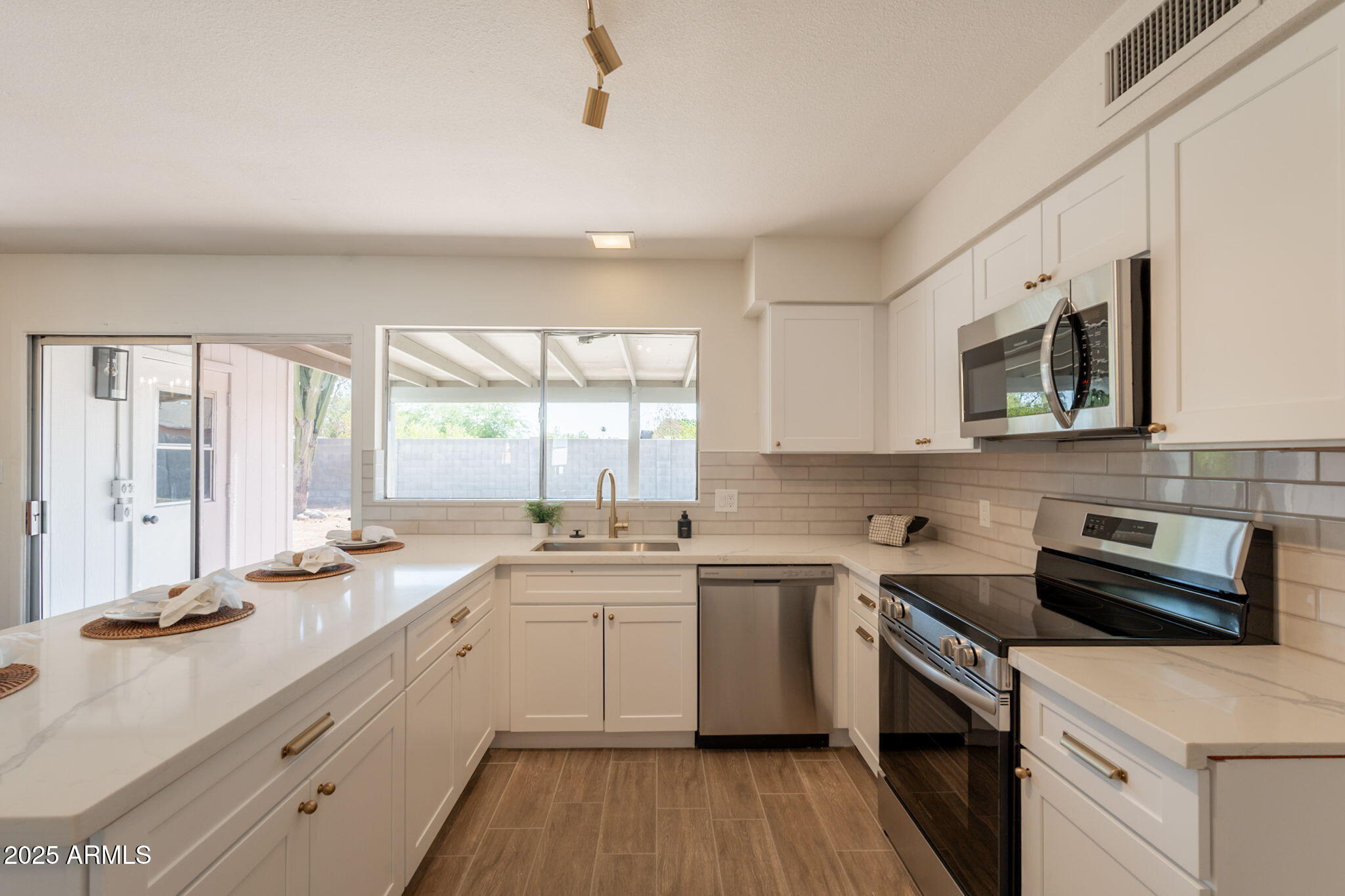3118 S LOS ALTOS Drive