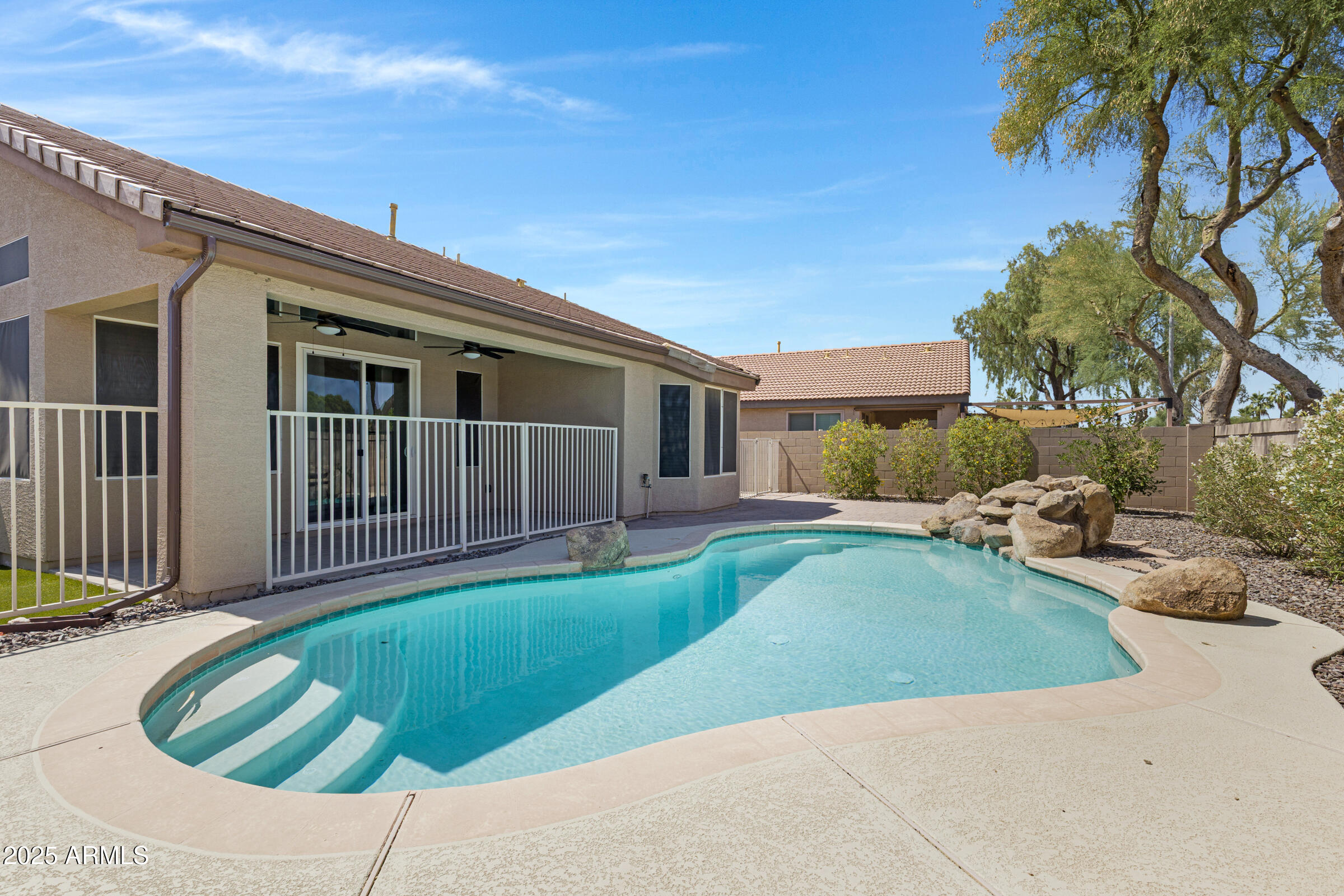 1821 S NAVAJO Way