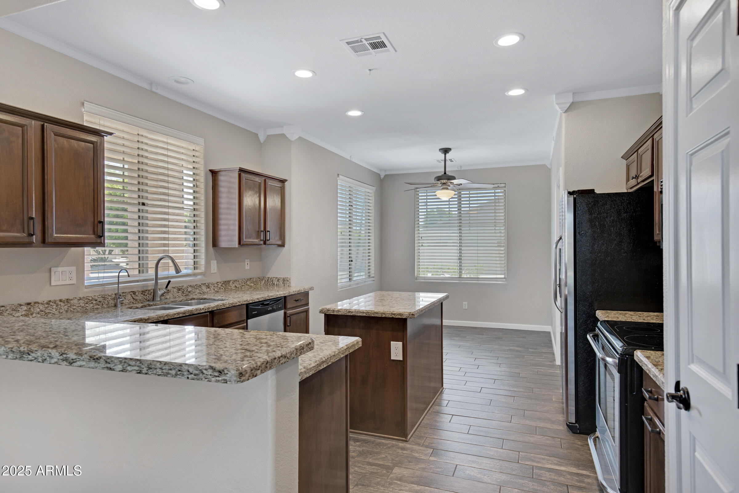 1821 S NAVAJO Way