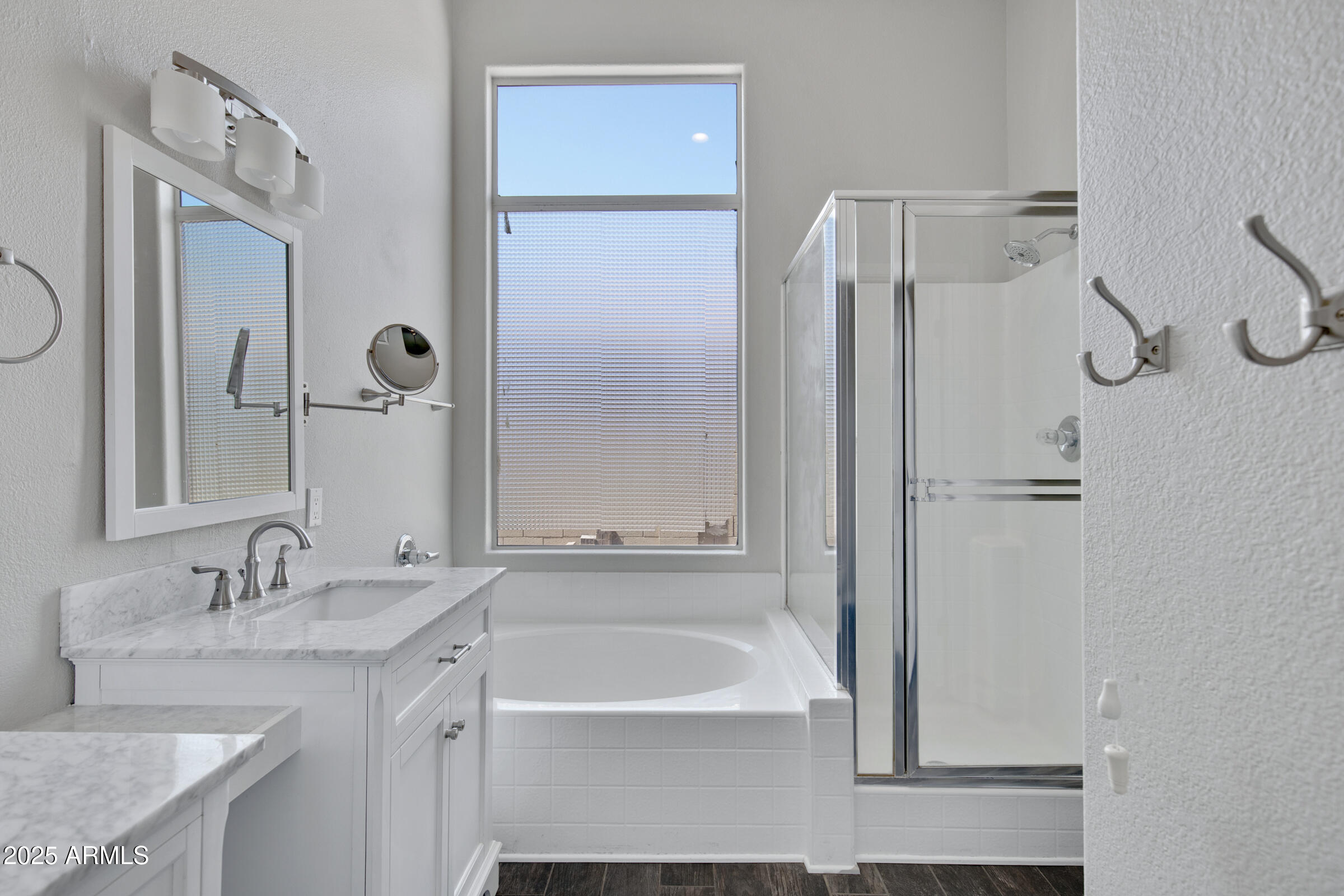 1821 S NAVAJO Way