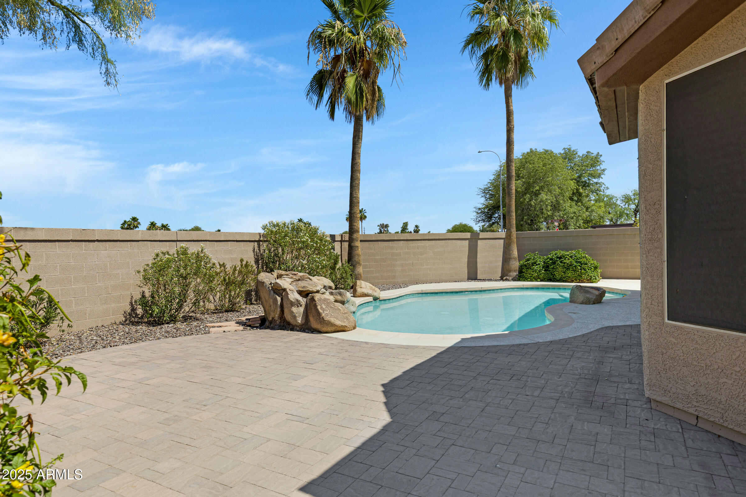 1821 S NAVAJO Way