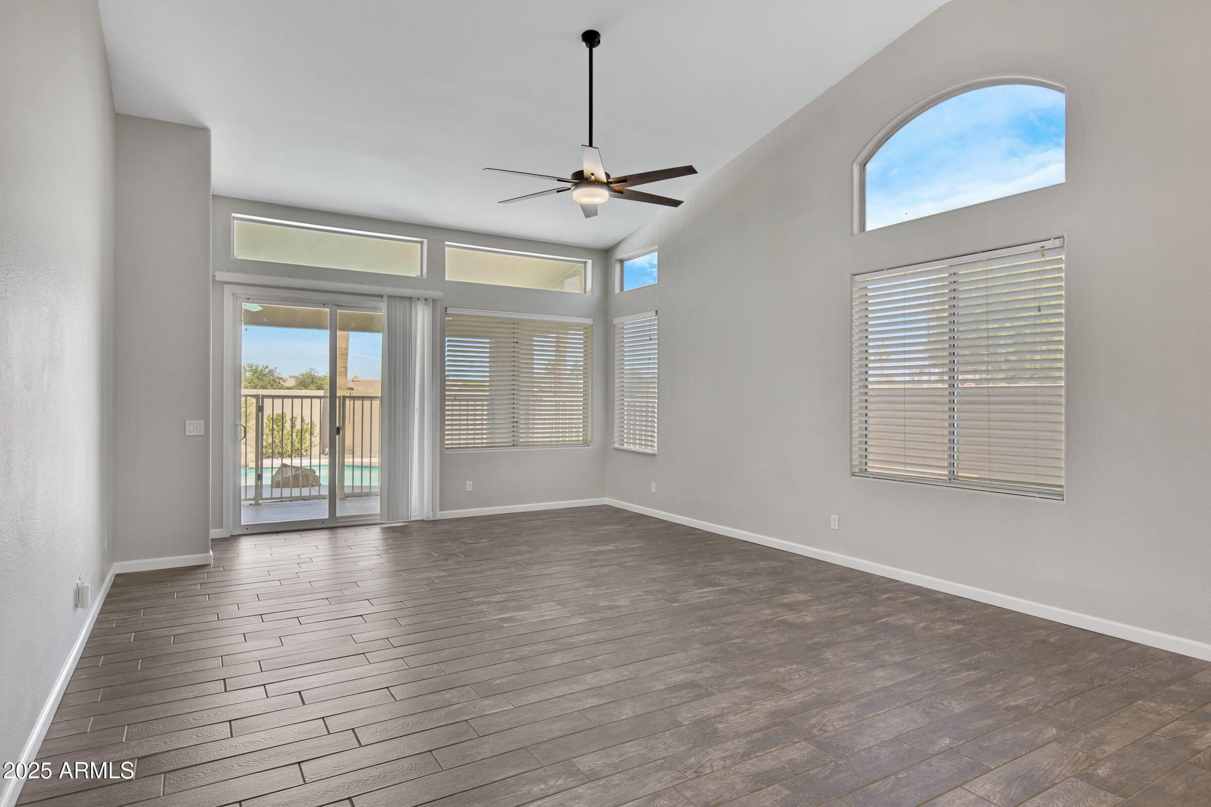 1821 S NAVAJO Way