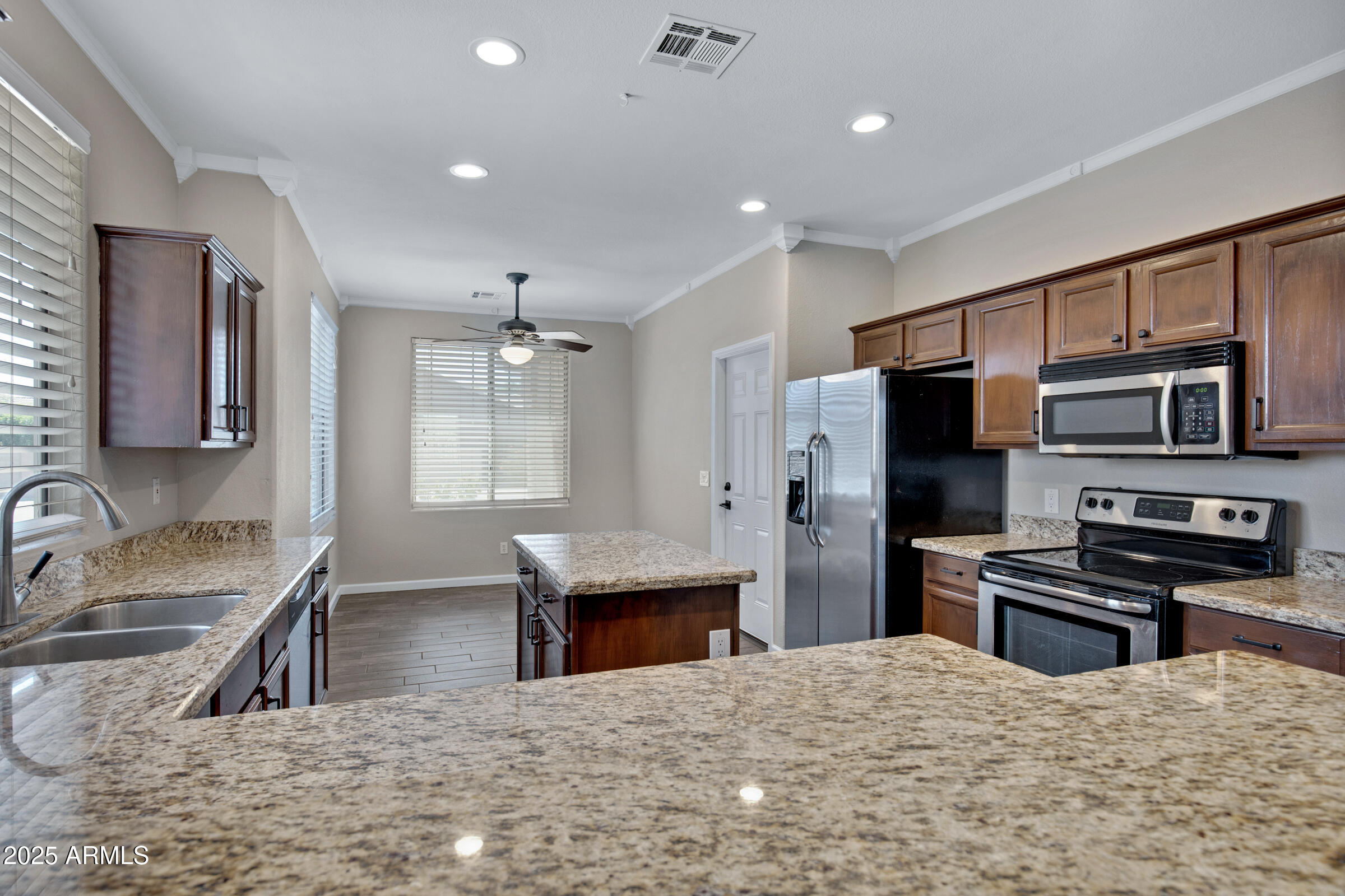 1821 S NAVAJO Way