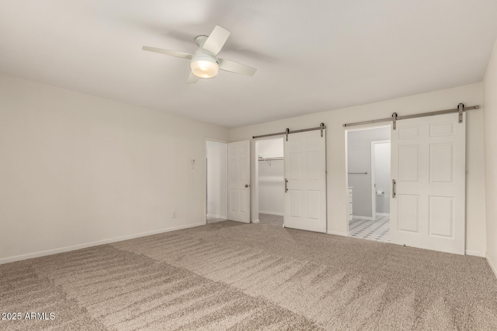 516 E LODGE Drive